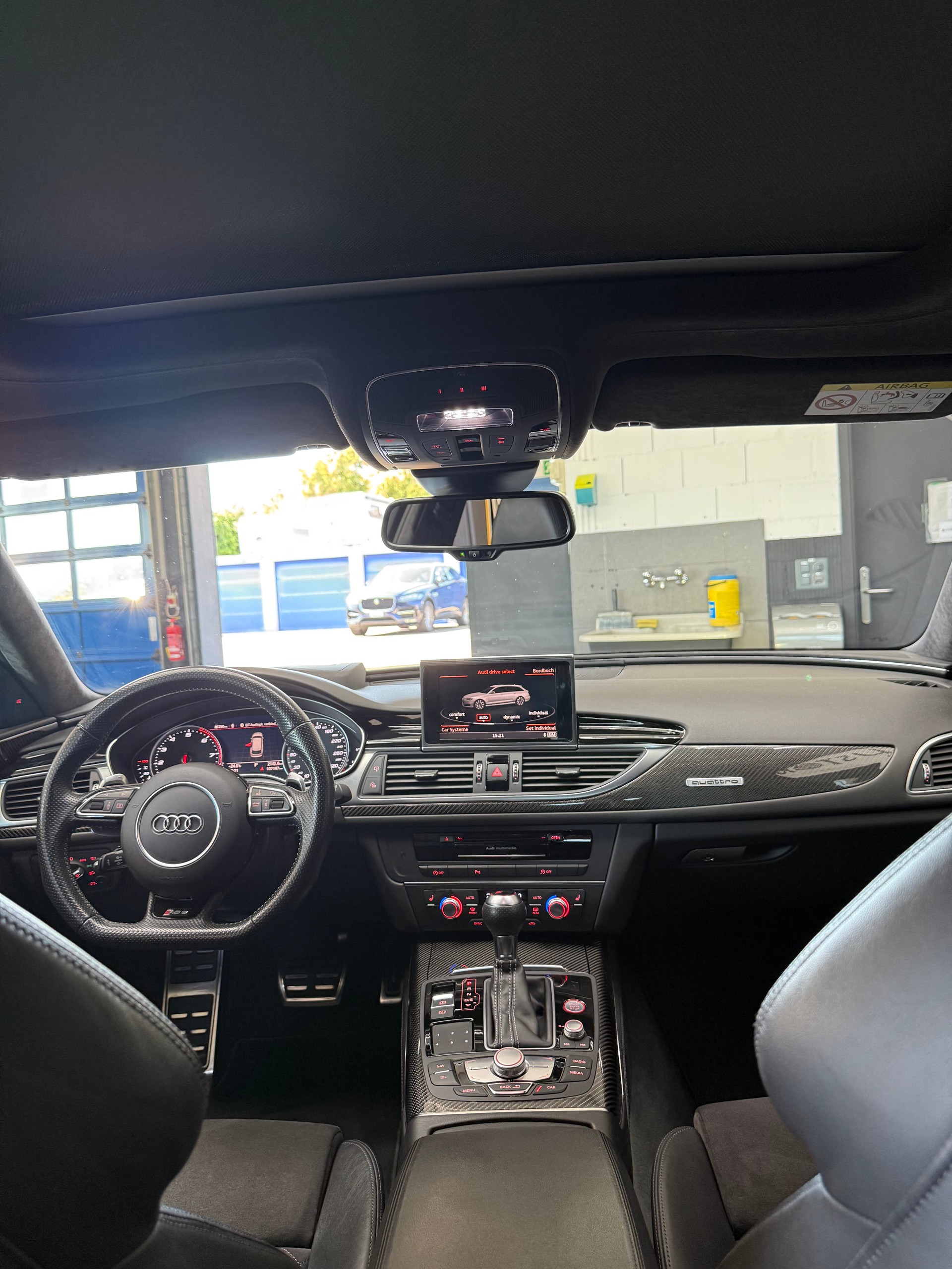 AUDI RS6 Avant 4.0 TFSI V8 performance quattro-image-10