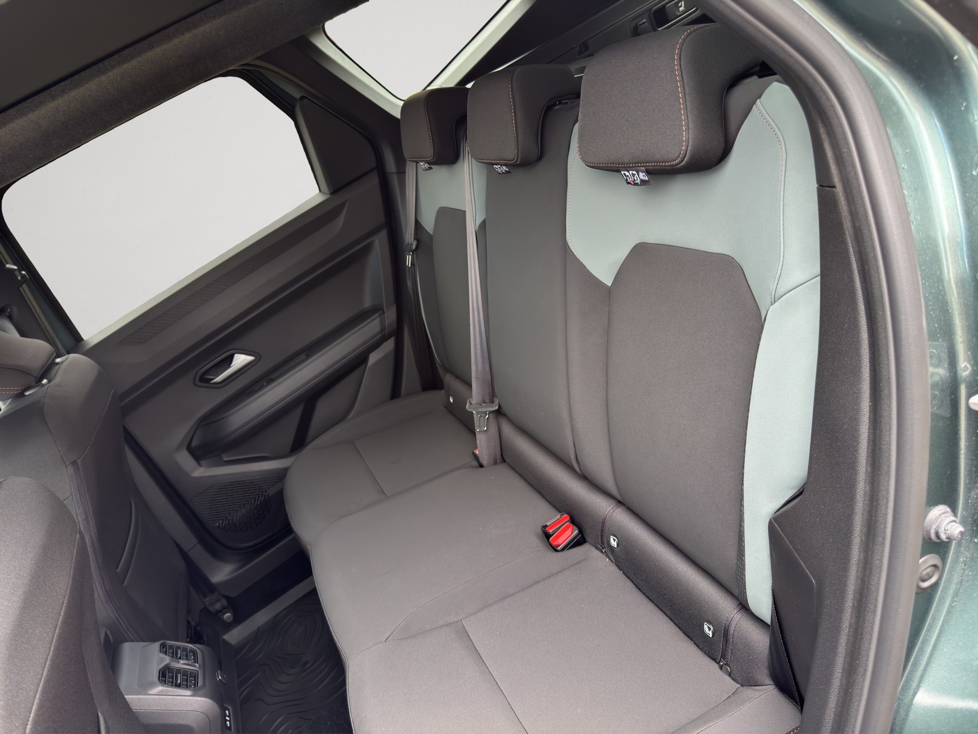 DACIA Bigster HEV 155 Extreme-image-12
