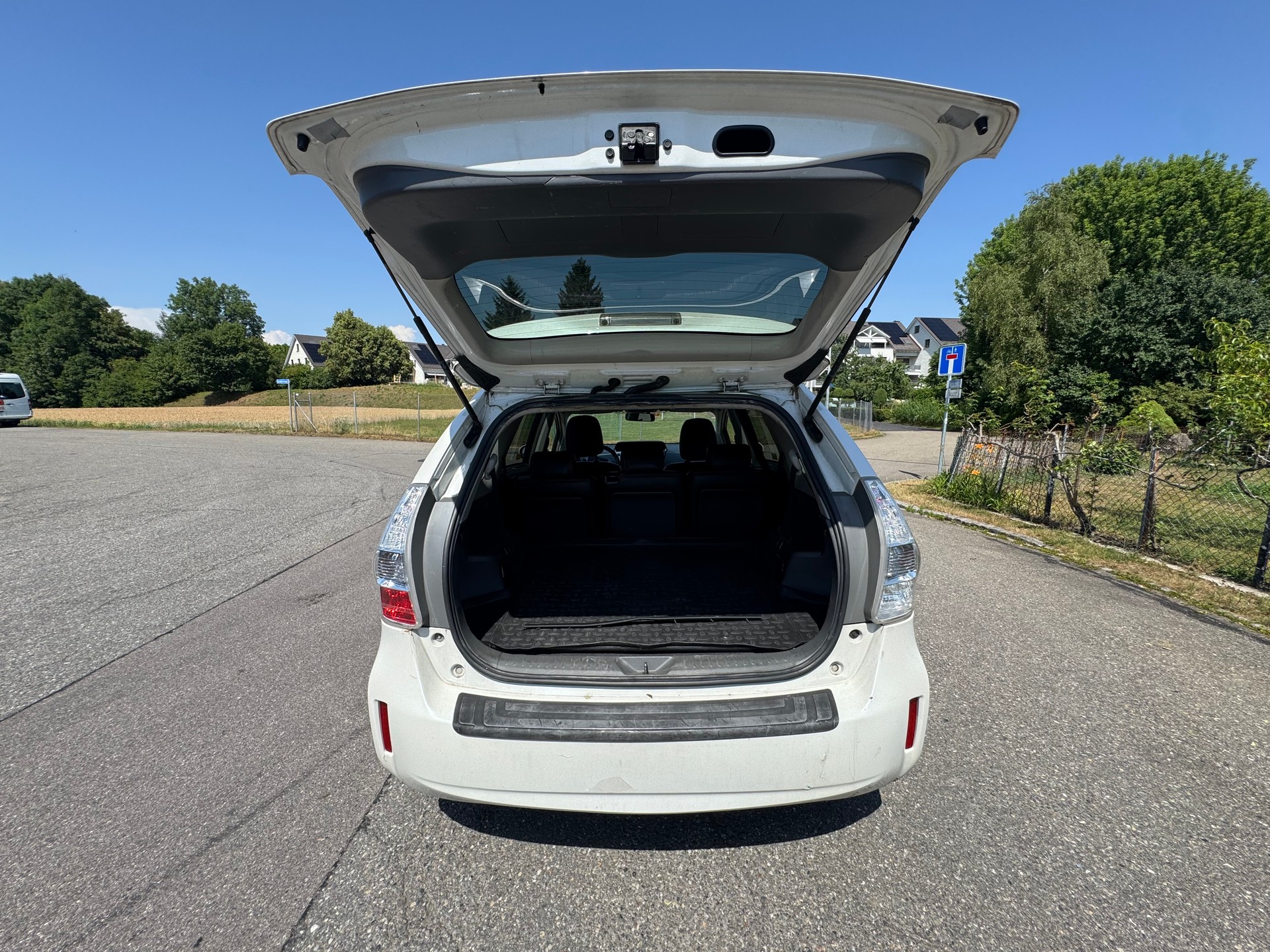 TOYOTA Prius+ 1.8 VVT-i HSD Luna-image-6