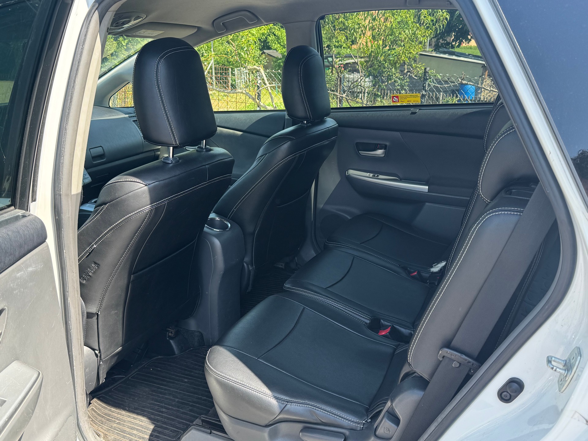 TOYOTA Prius+ 1.8 VVT-i HSD Luna-image-14