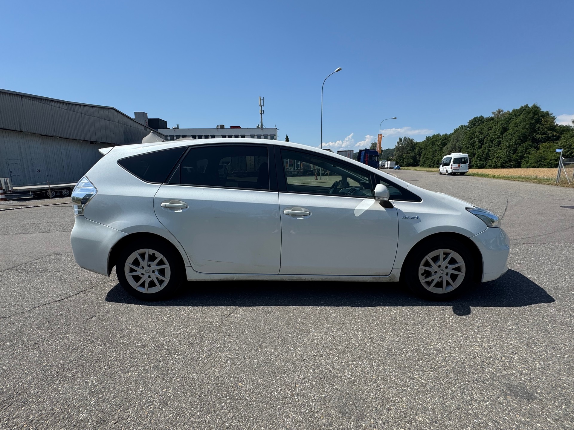 TOYOTA Prius+ 1.8 VVT-i HSD Luna-image-9