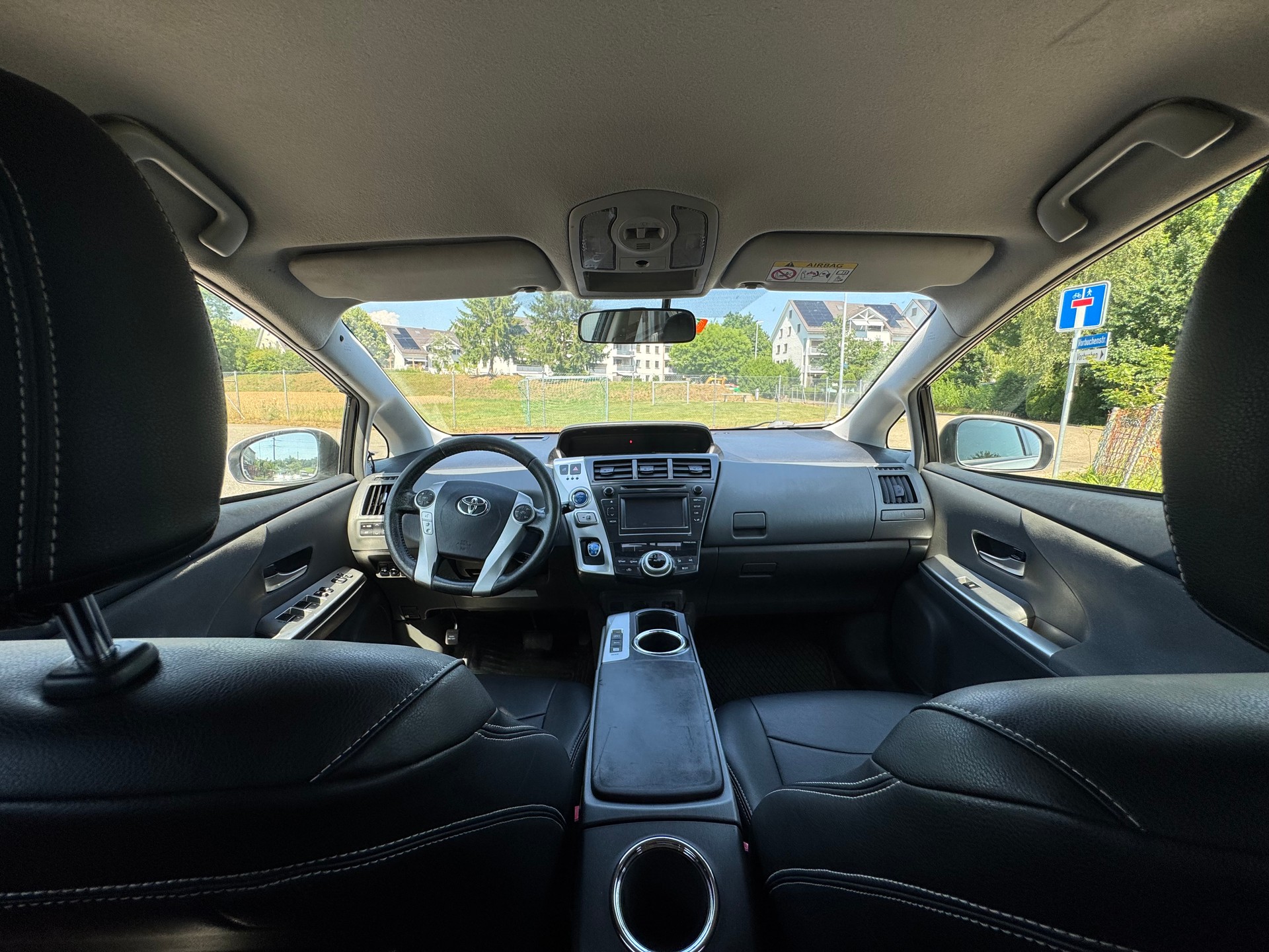 TOYOTA Prius+ 1.8 VVT-i HSD Luna-image-10