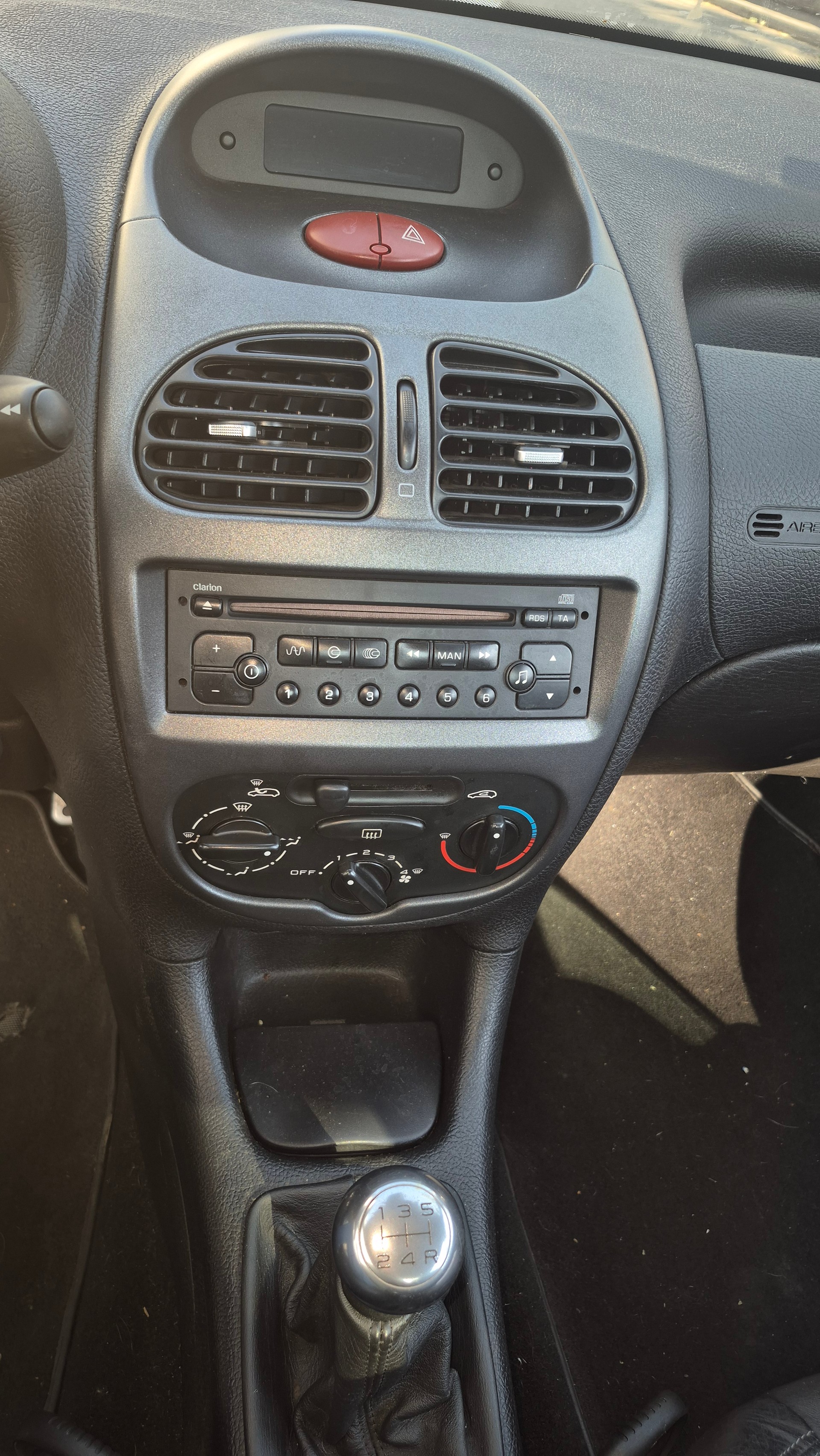 PEUGEOT 206 CC 1.6 16V Quiksilver-image-8