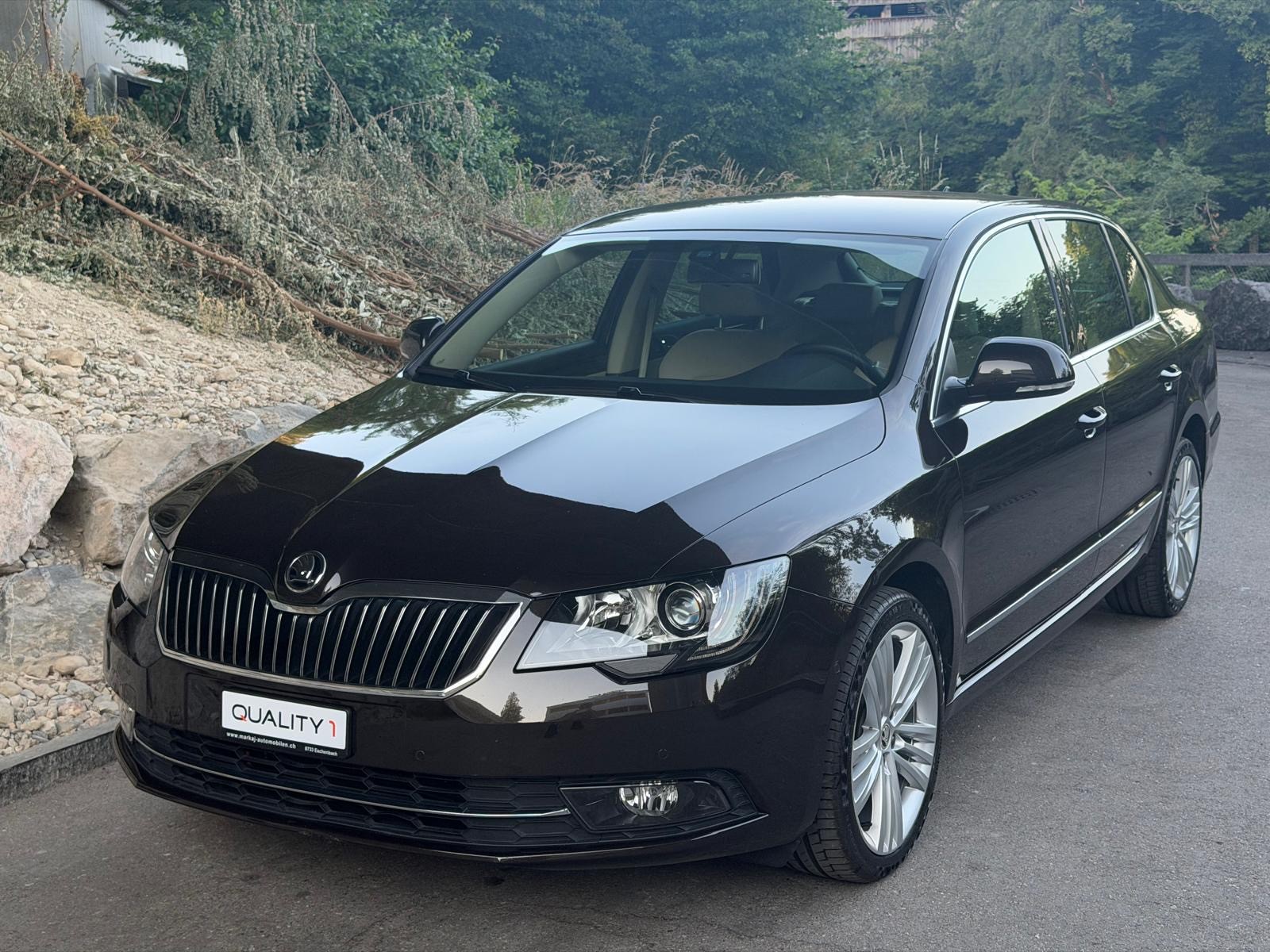 SKODA Superb 2.0 TSI Ambition DSG-image-0