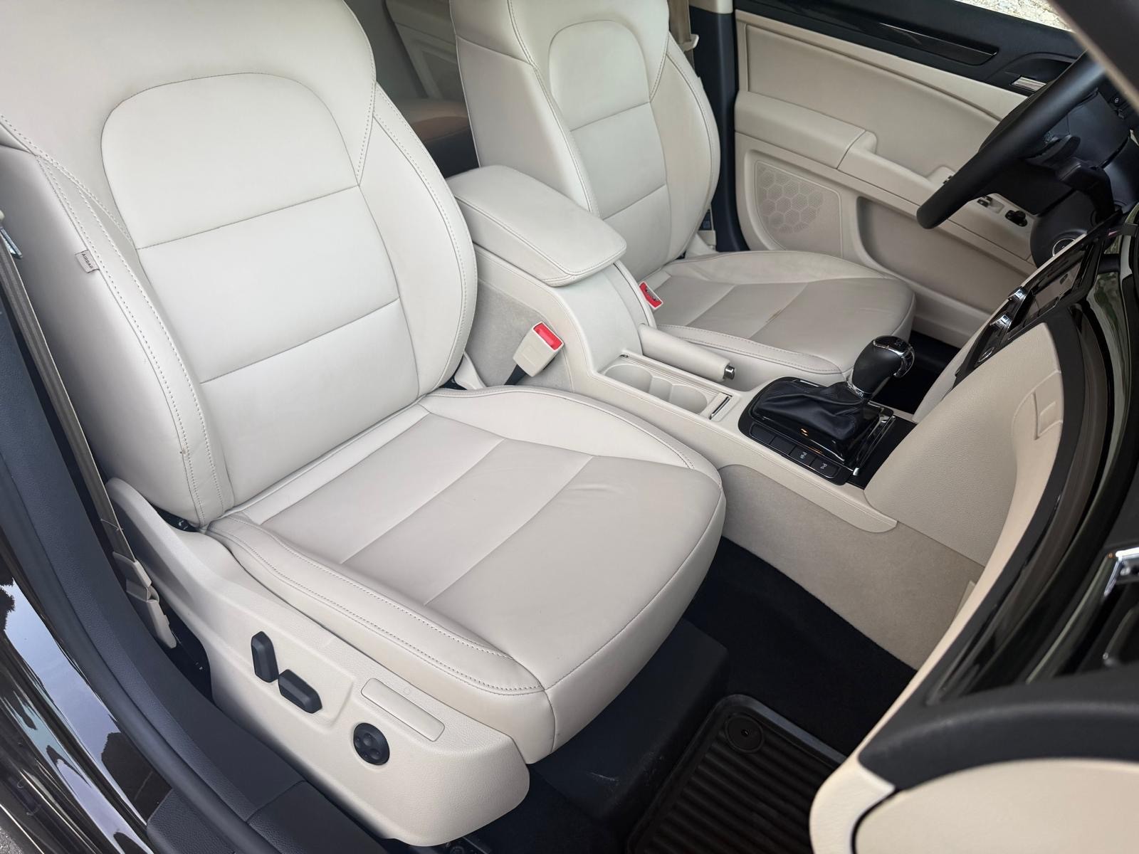 SKODA Superb 2.0 TSI Ambition DSG-image-9