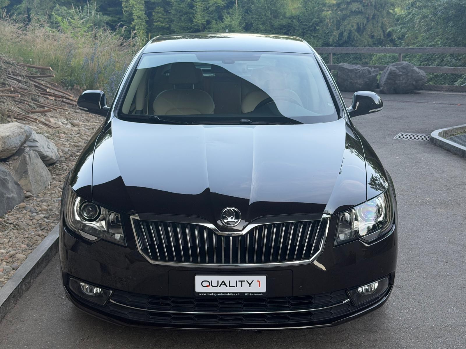 SKODA Superb 2.0 TSI Ambition DSG-image-1