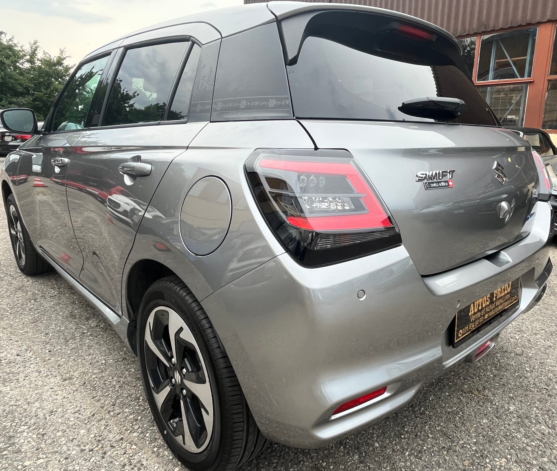 SUZUKI Swift 1.2 Tradizio Top Hybrid 4x4-image-6