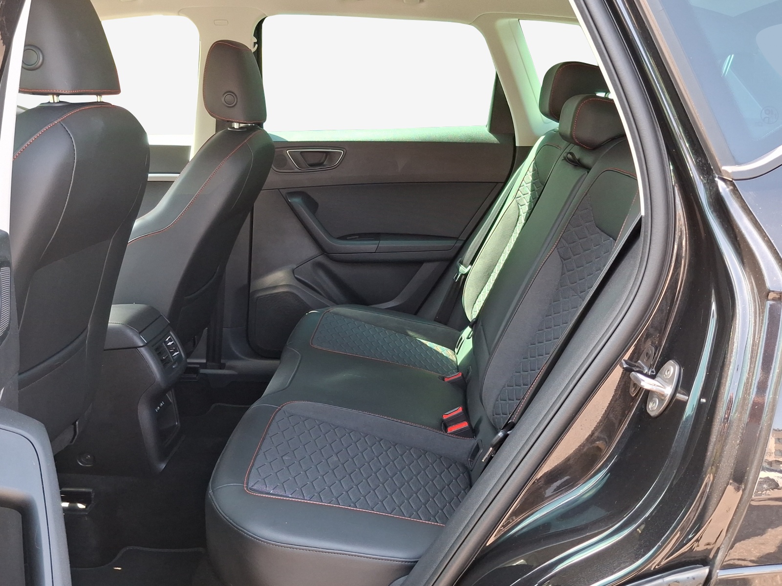 SEAT Ateca 1.5 TSI EVO DSG FR-image-11