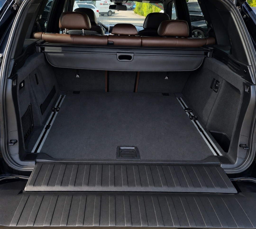 BMW X5 xDrive M50d Steptronic-image-3