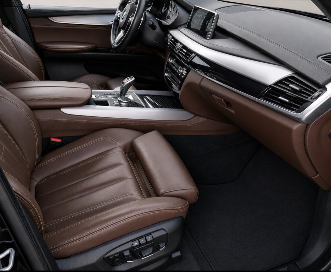 BMW X5 xDrive M50d Steptronic-image-4
