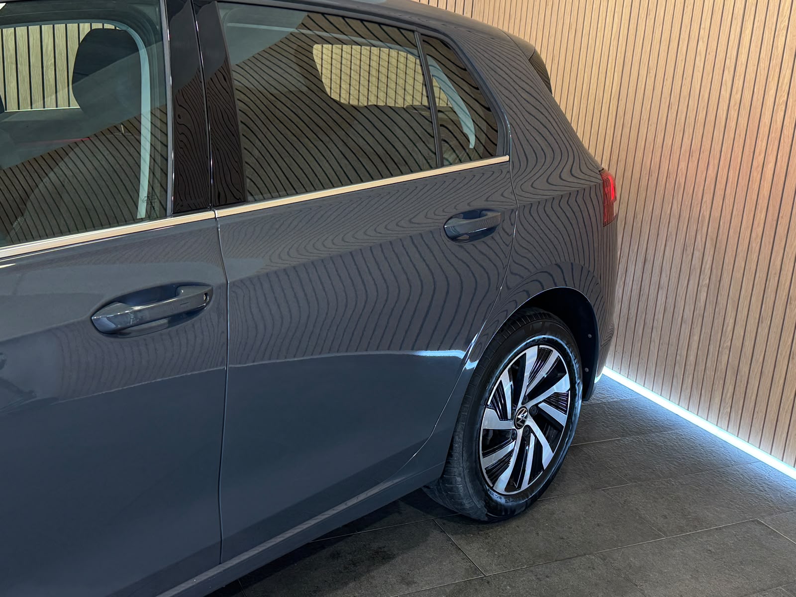 VW Golf 1.4 TSI PHEV Style-image-6