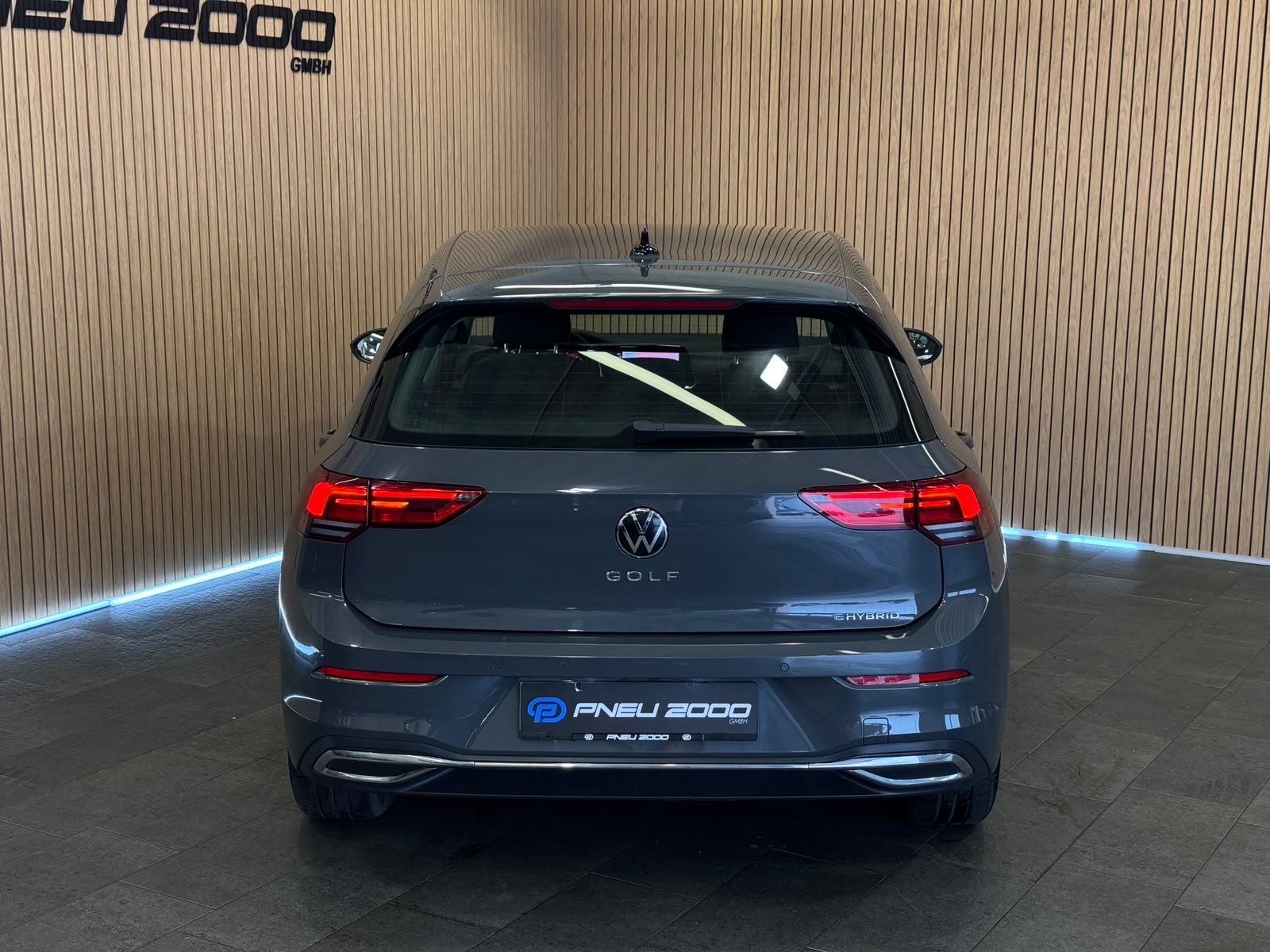 VW Golf 1.4 TSI PHEV Style-image-4