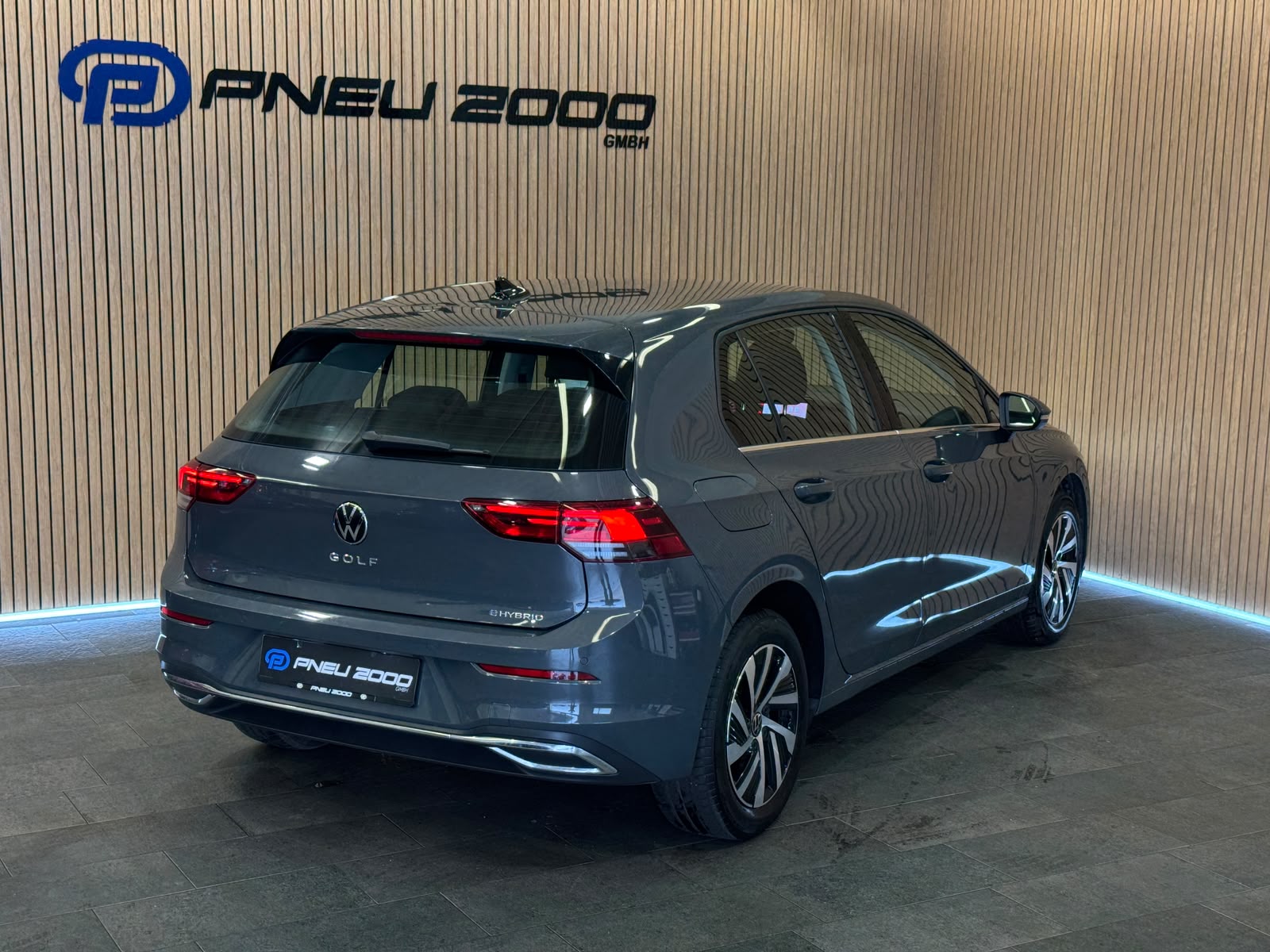 VW Golf 1.4 TSI PHEV Style-image-3