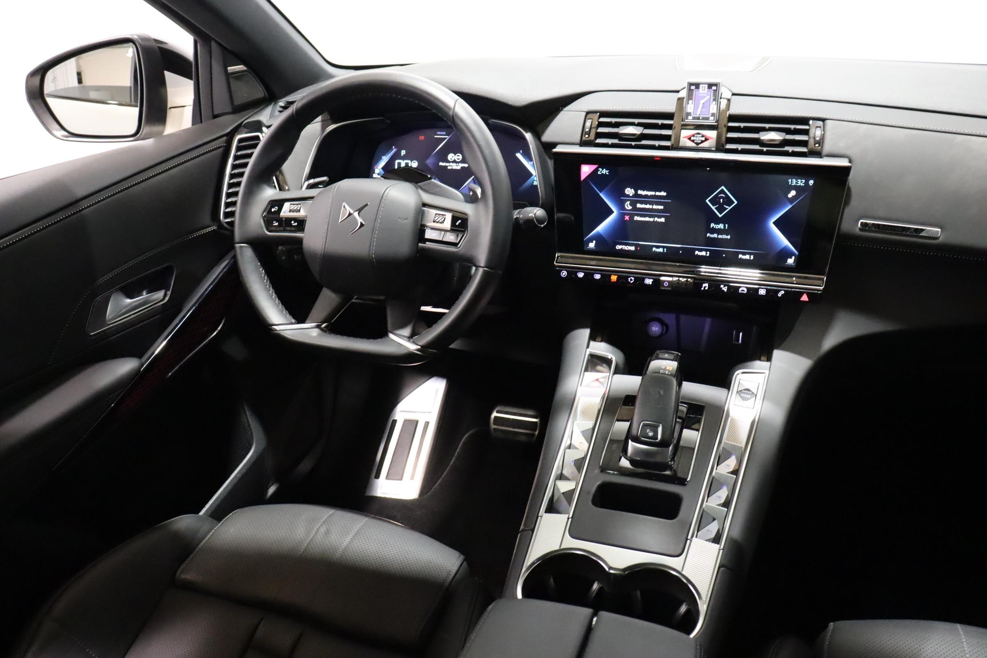 DS AUTOMOBILES 7 Crossback 1.6 E-Tense Louvre 4x4-image-8