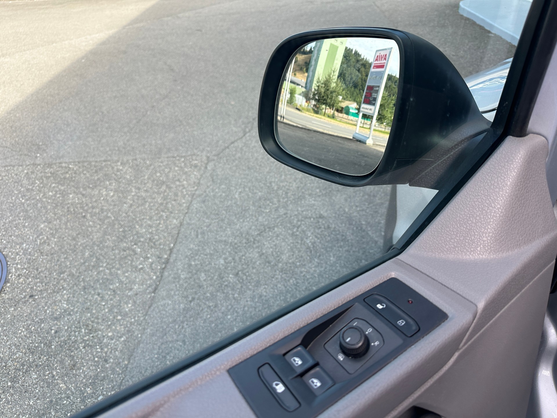 VW T6.1 2.0 TDI 3000 Kasten Inkl Einrichtung-image-10