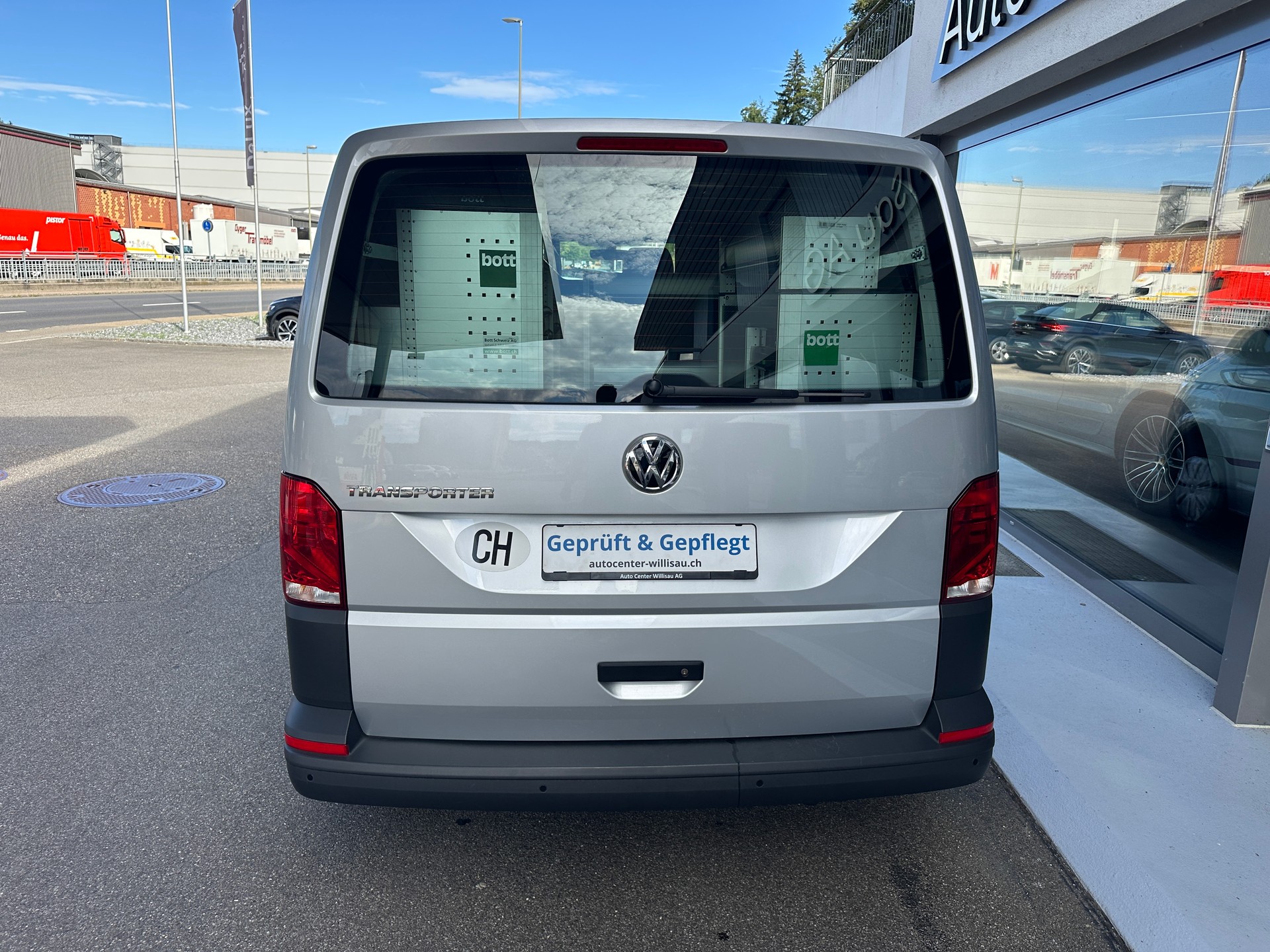 VW T6.1 2.0 TDI 3000 Kasten Inkl Einrichtung-image-4