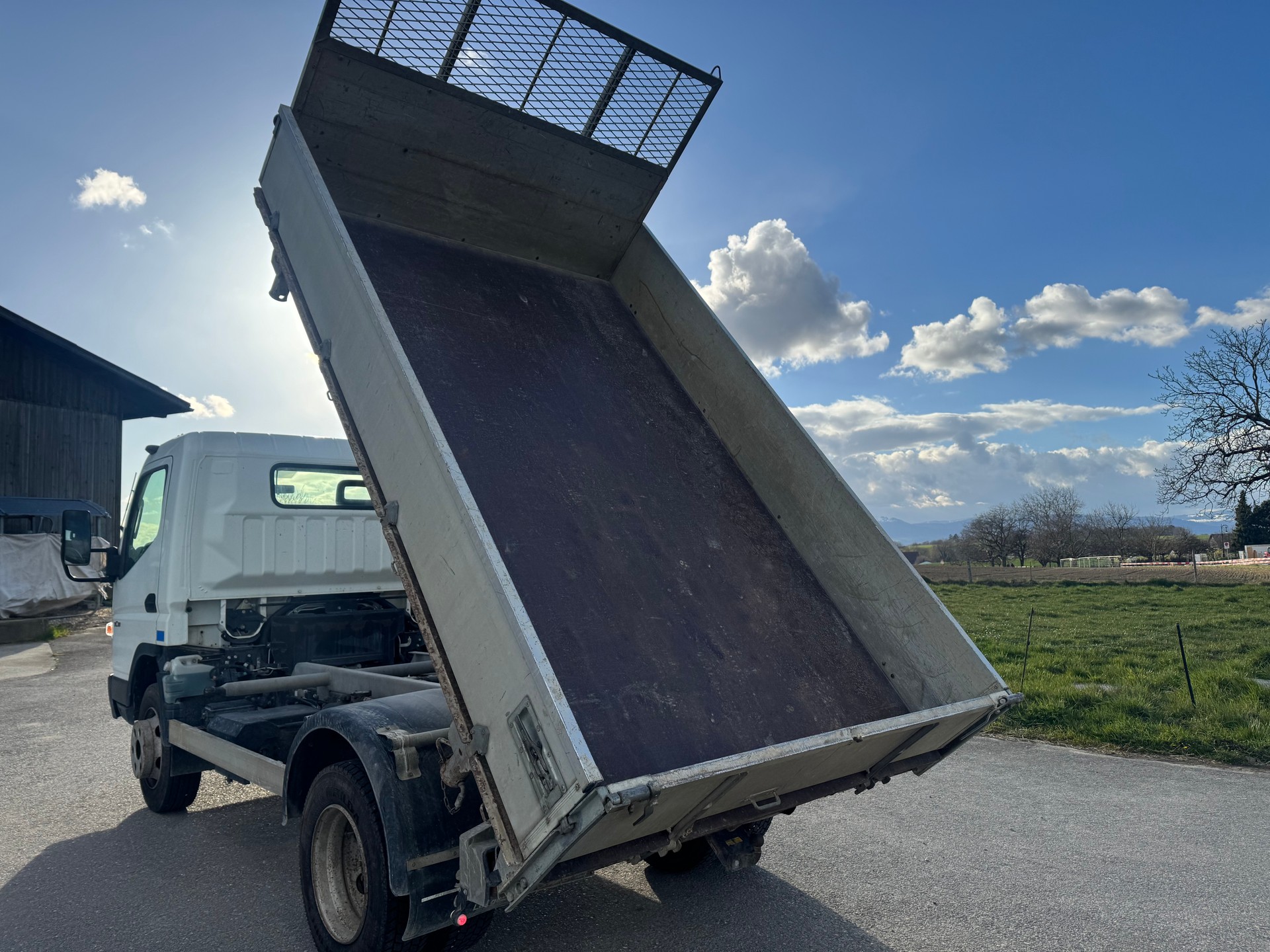 MITSUBISHI MITSUBISHI FUSO Canter-image-3