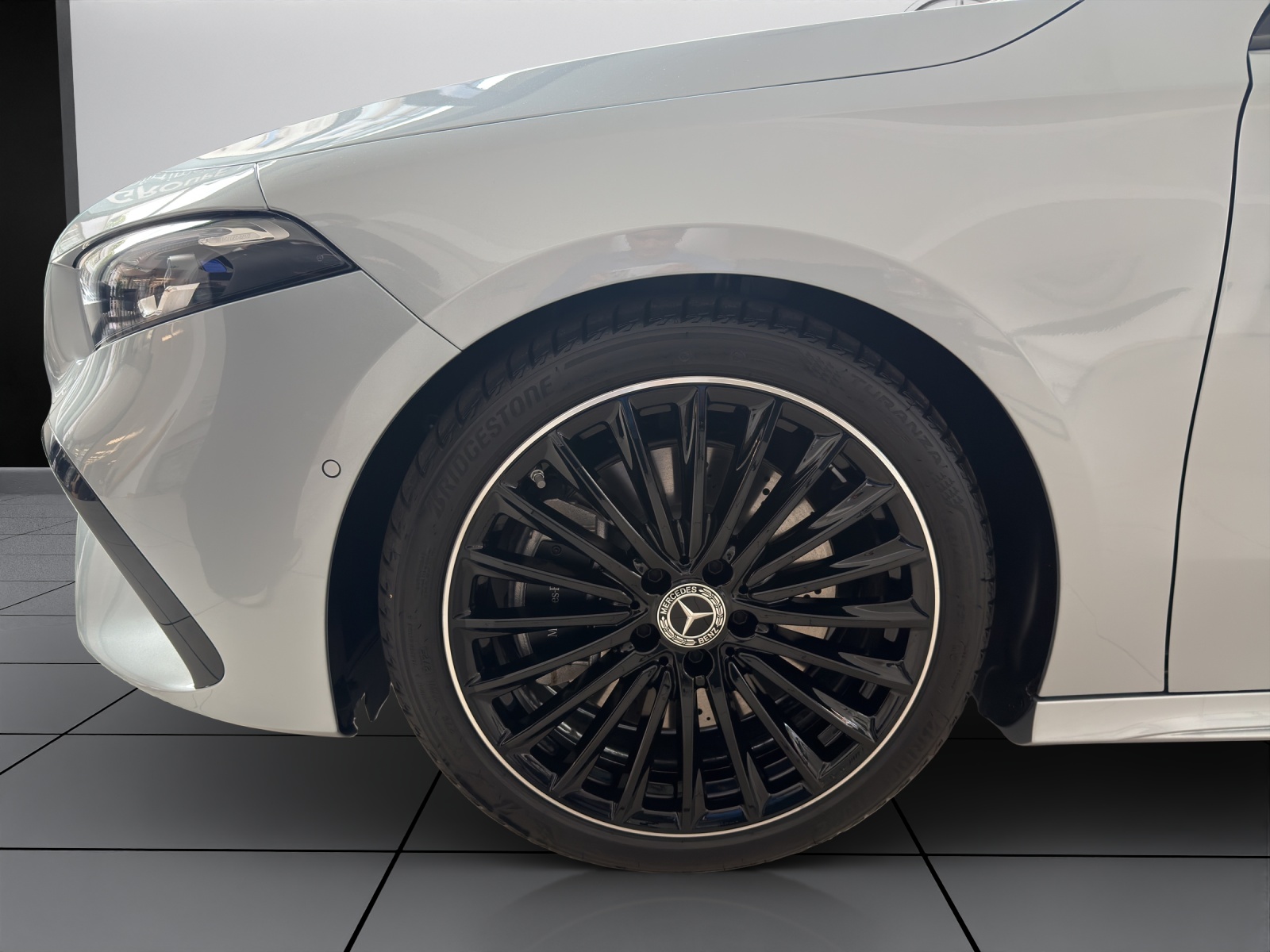 MERCEDES-BENZ A 250 4Matic 8G-DCT-image-5