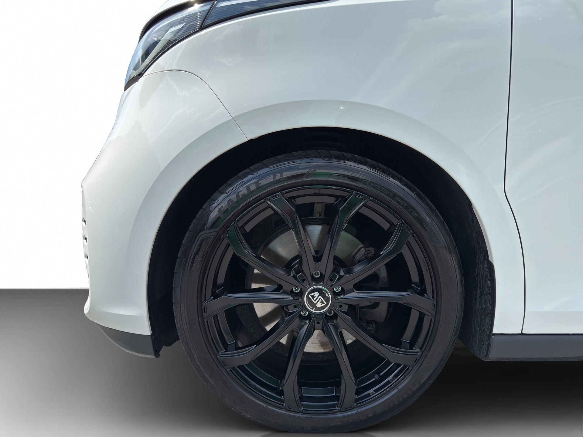 VW ID. Buzz Cargo-image-3