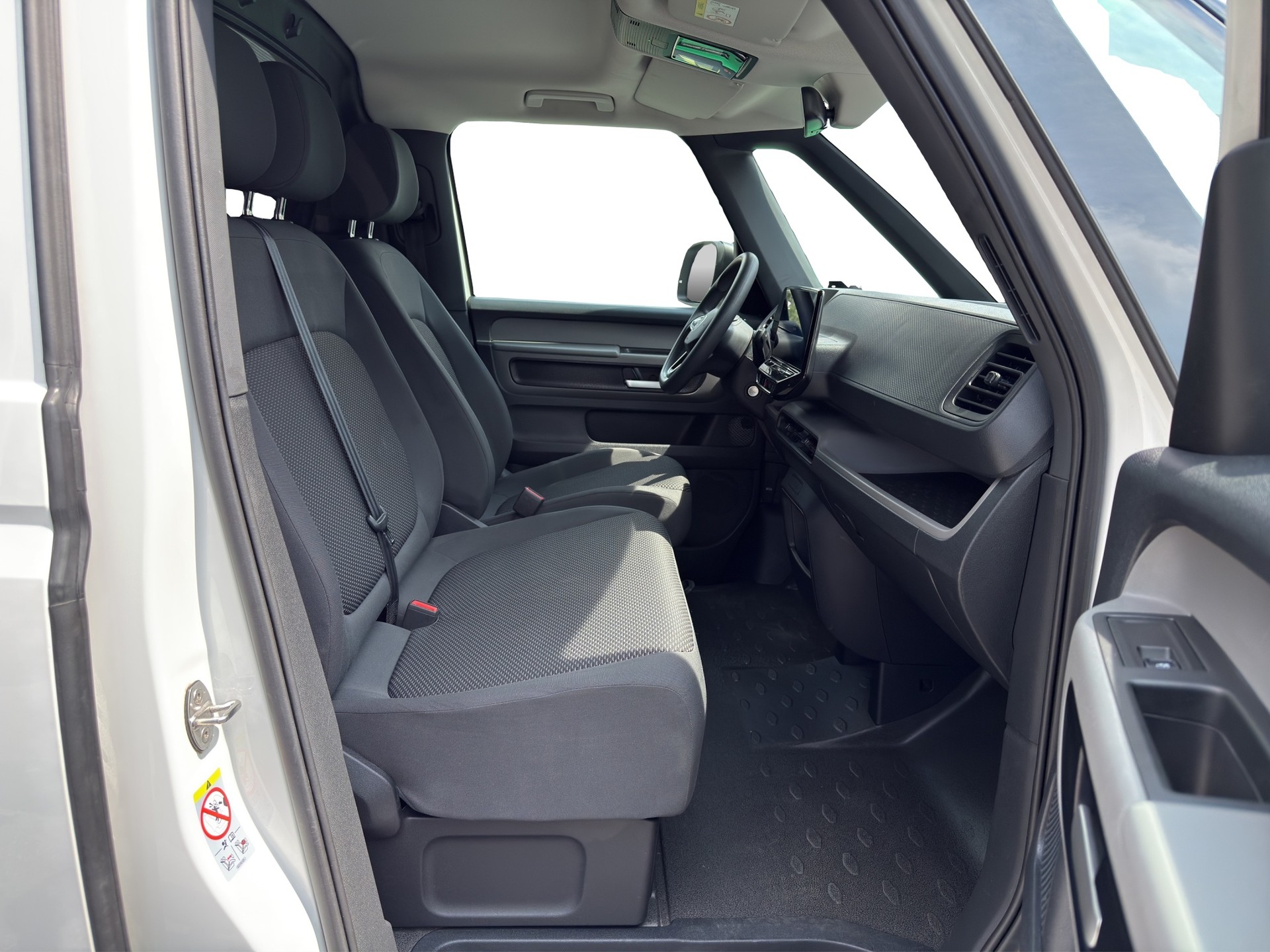 VW ID. Buzz Cargo-image-19