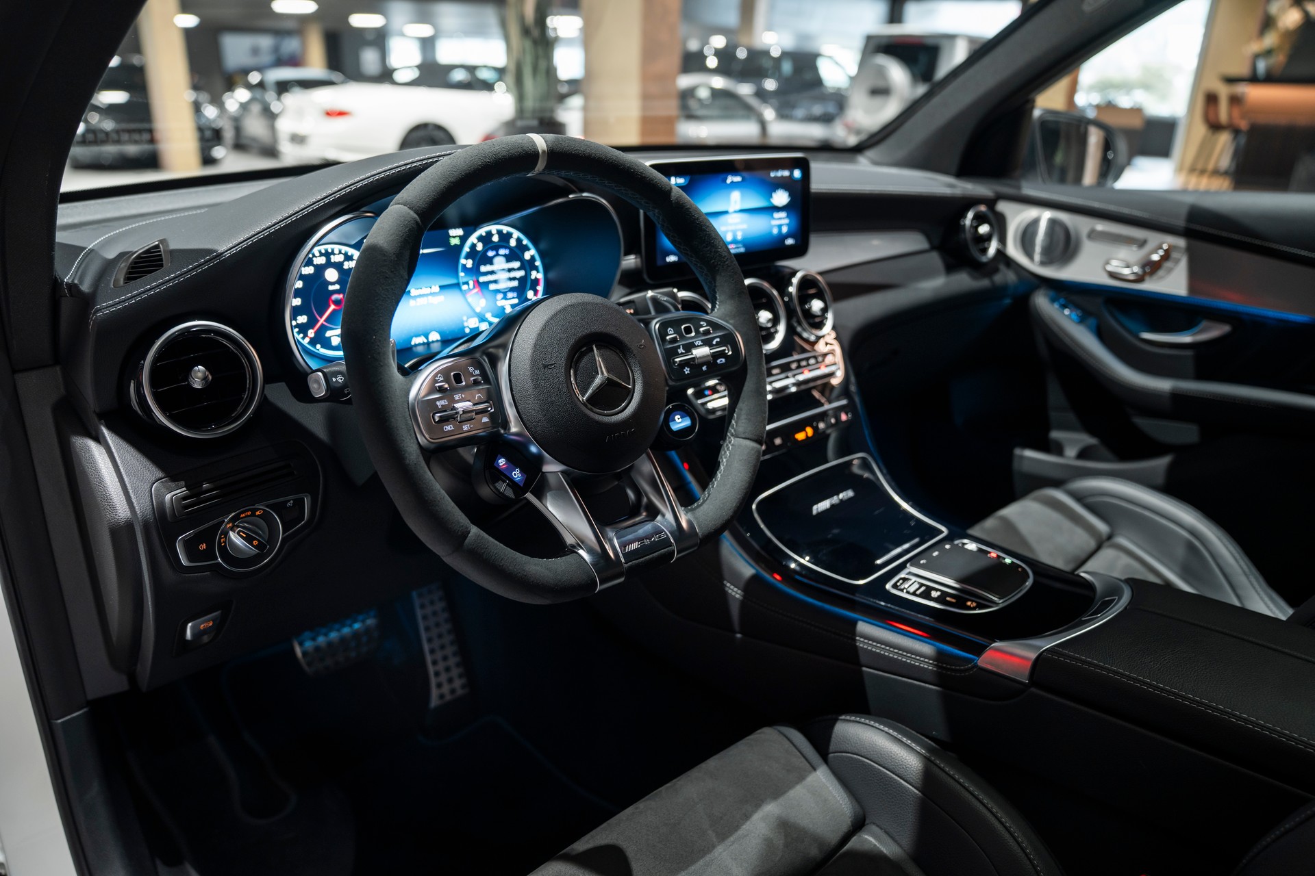 MERCEDES-BENZ GLC 63 S AMG 4Matic 9G-Tronic-image-7