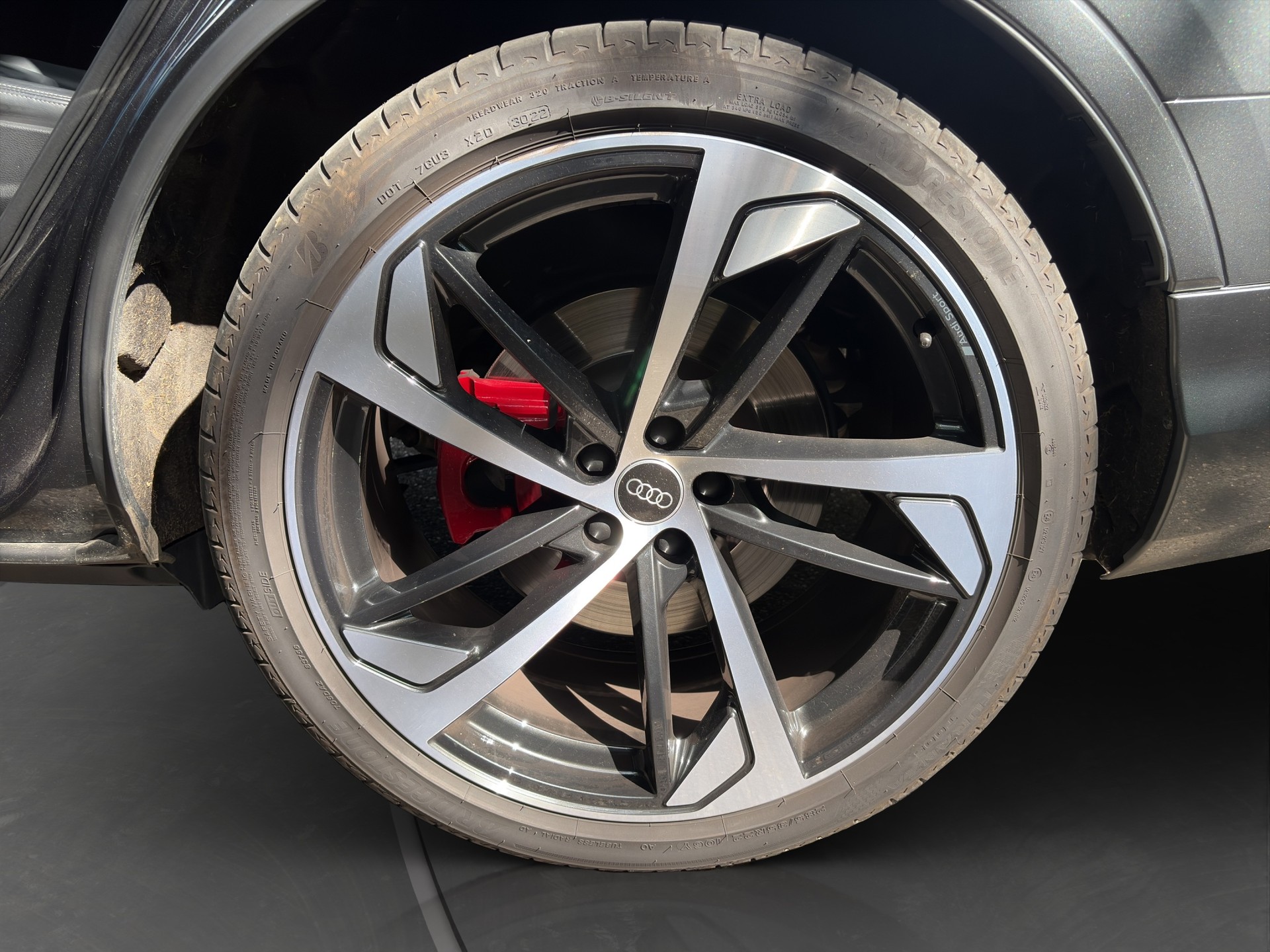 AUDI Q7 50 TDI quattro S Line tiptronic-image-12