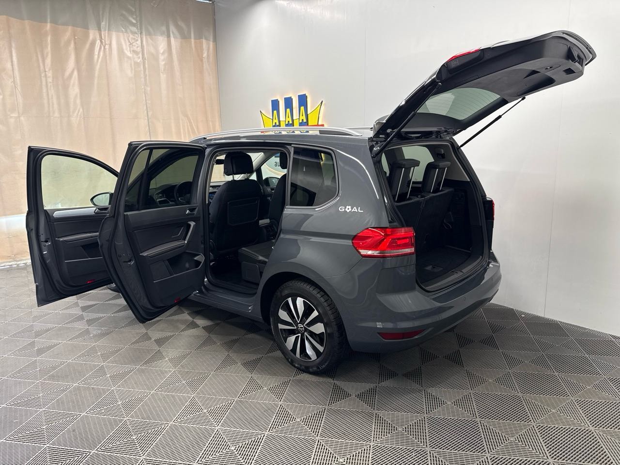 VW Touran 1.5 TSI EVO Goal 7-Sitze-image-12