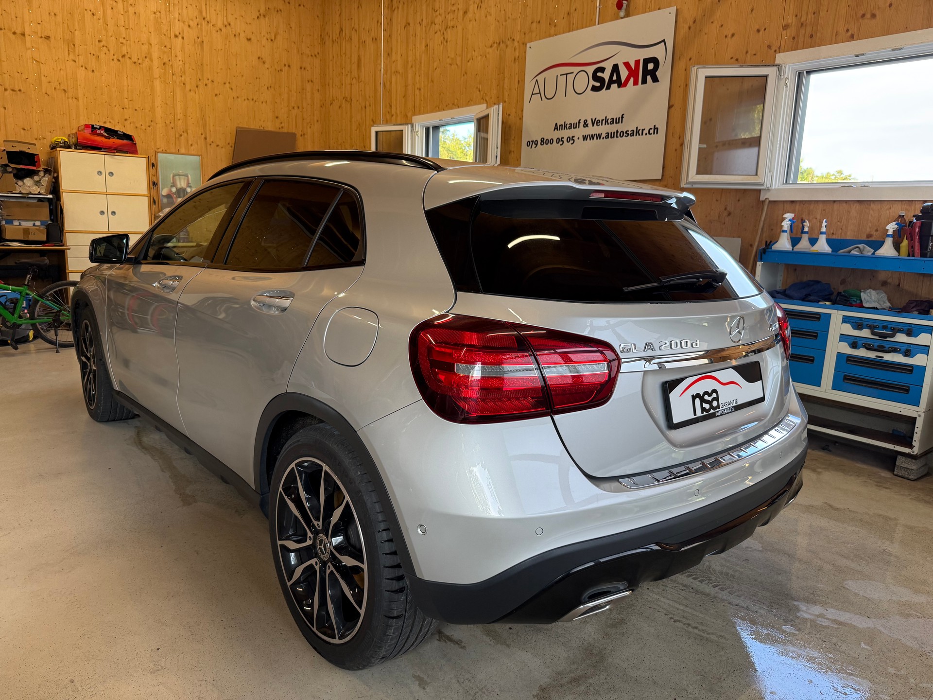 MERCEDES-BENZ GLA 200 d Swiss Star Edition Urban 4Matic 7G-DCT-image-5
