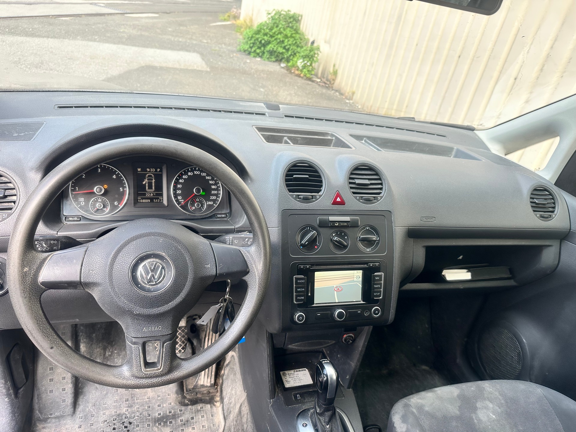 VW Caddy Maxi 1.6 TDI DSG-image-11