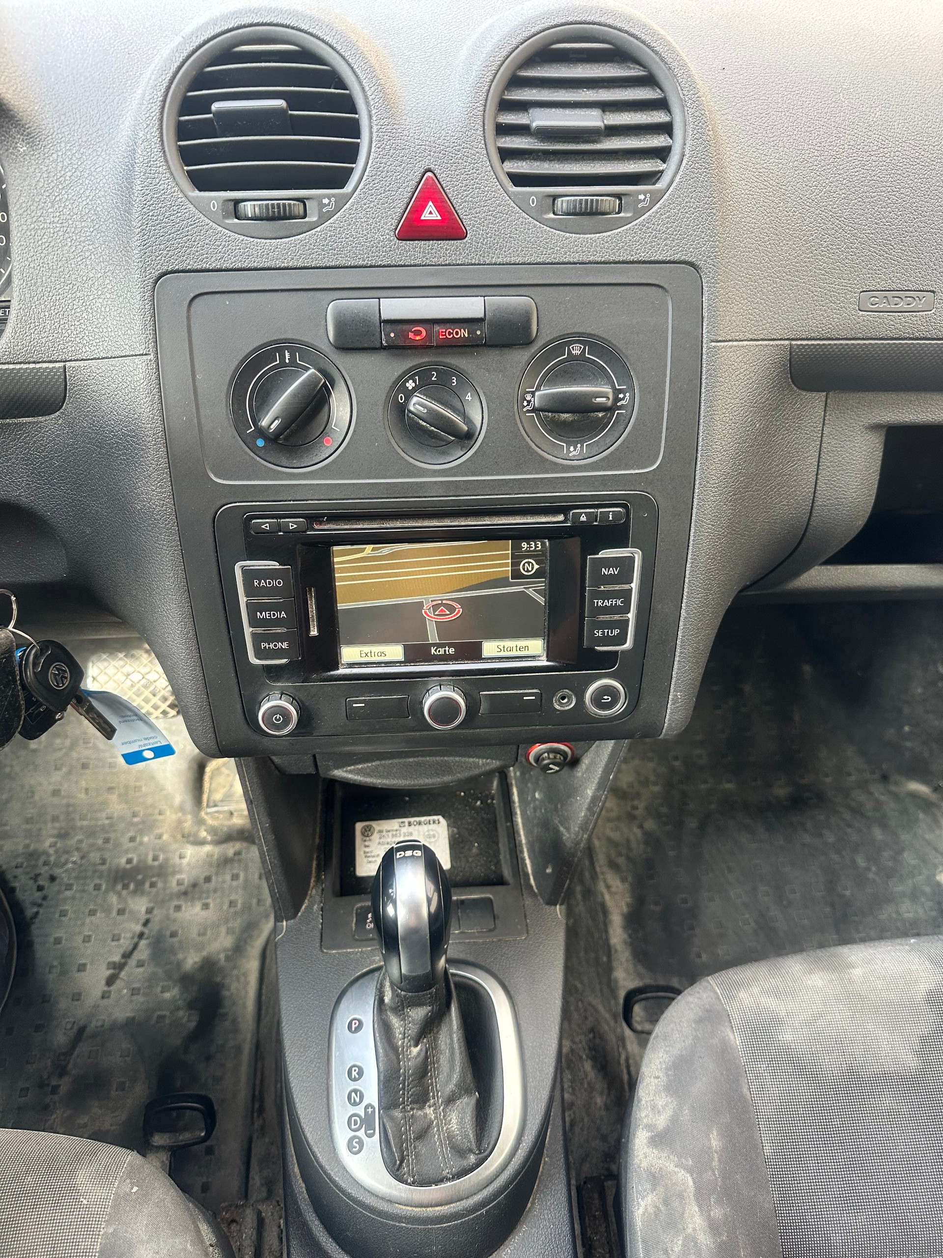 VW Caddy Maxi 1.6 TDI DSG-image-12
