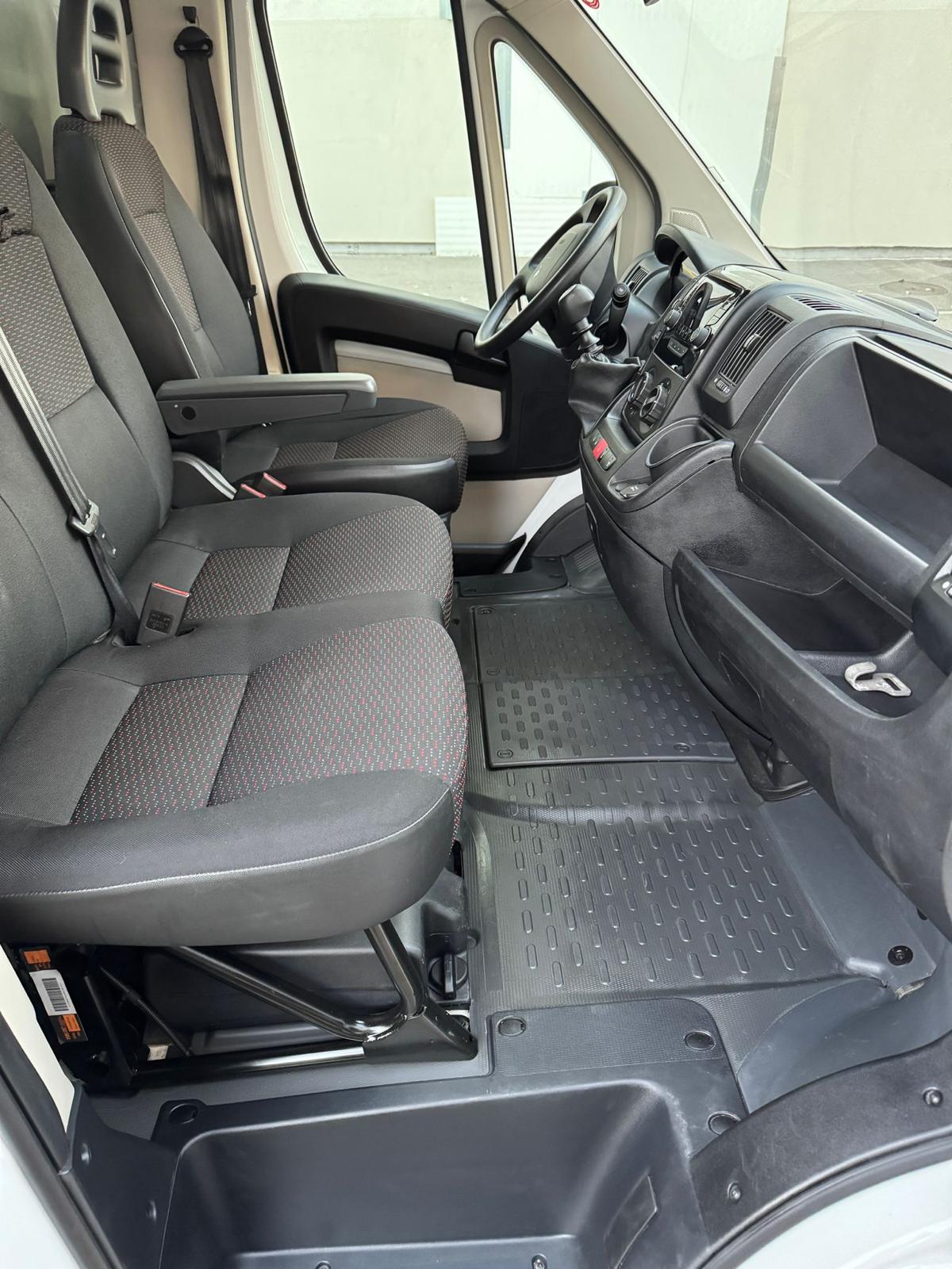 PEUGEOT BOXER-image-3