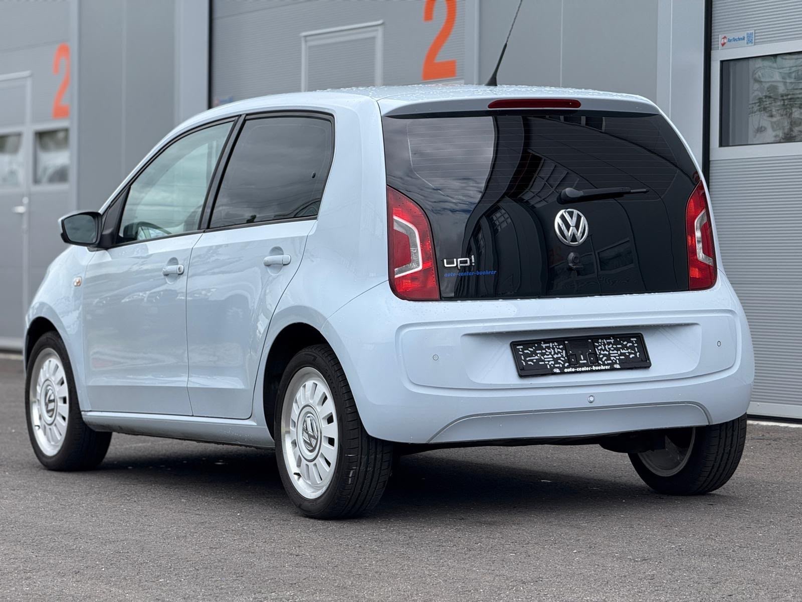 VW Up 1.0 high up-showroom-element-3