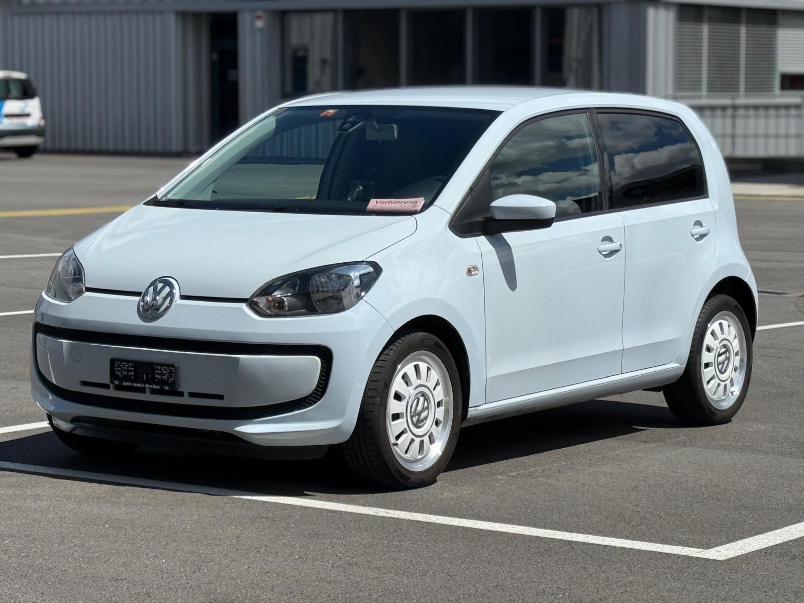 VW Up 1.0 high up-showroom-element-1