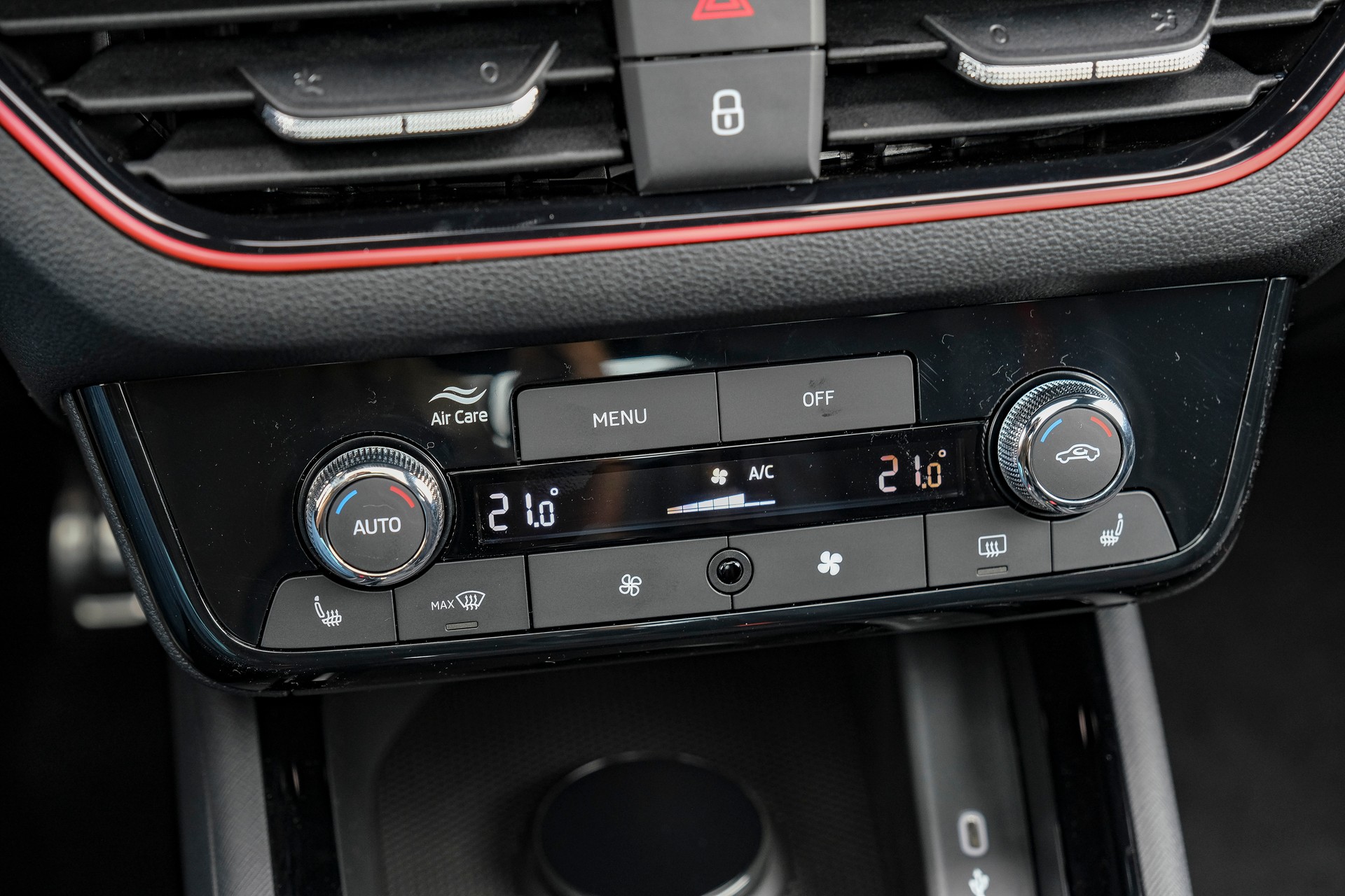 SKODA Scala 1.5 TSI Monte Carlo DSG-image-19