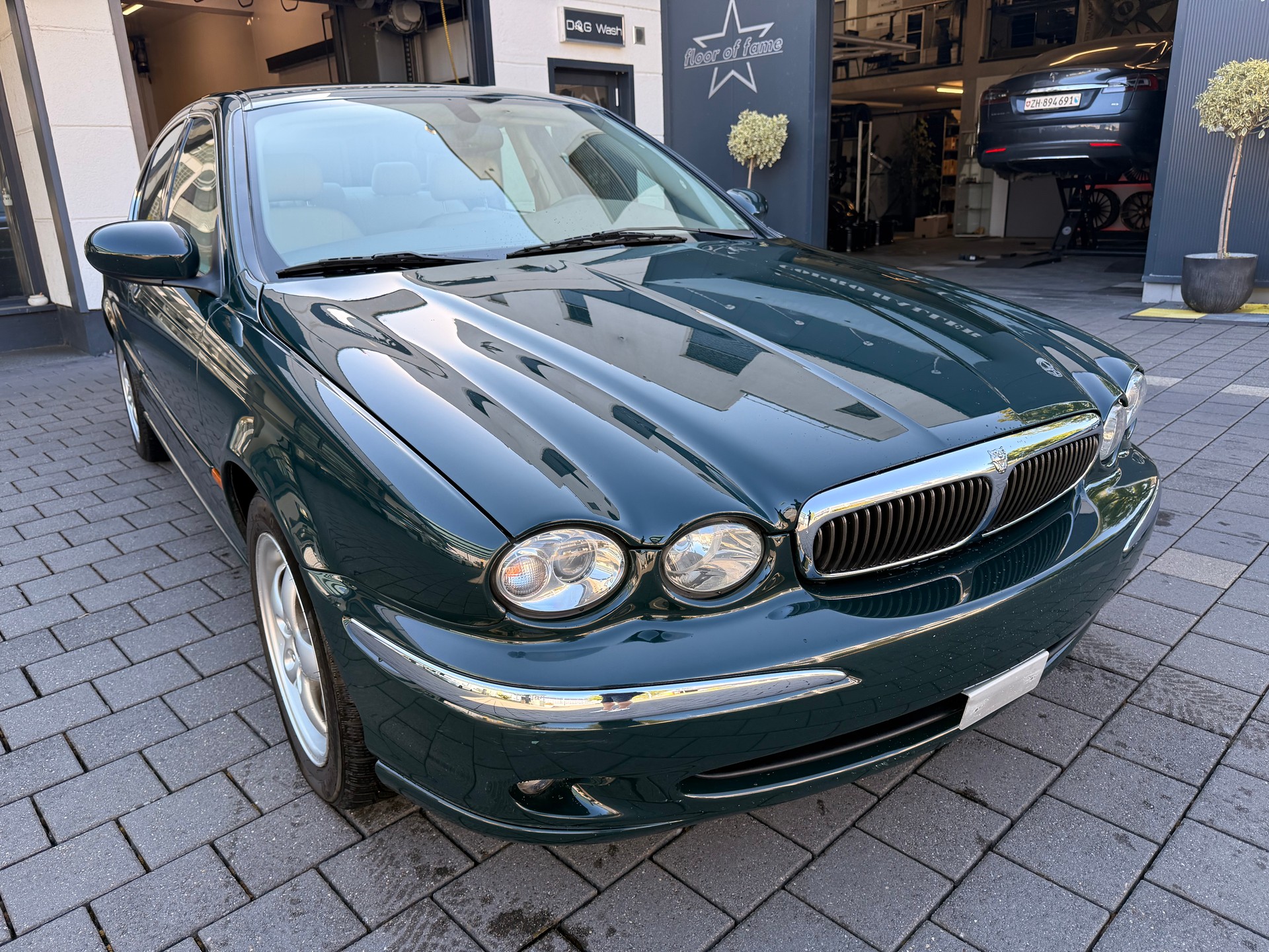 JAGUAR X-Type 3.0 V6 Traction4 Executive-image-3