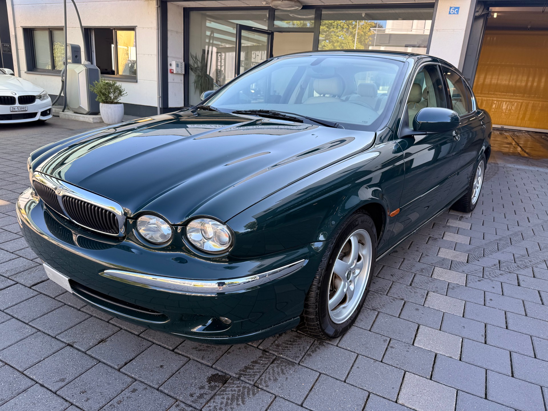 JAGUAR X-Type 3.0 V6 Traction4 Executive-image-0