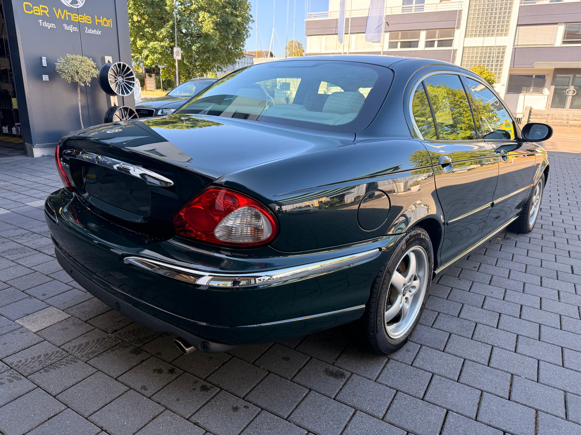 JAGUAR X-Type 3.0 V6 Traction4 Executive-image-6
