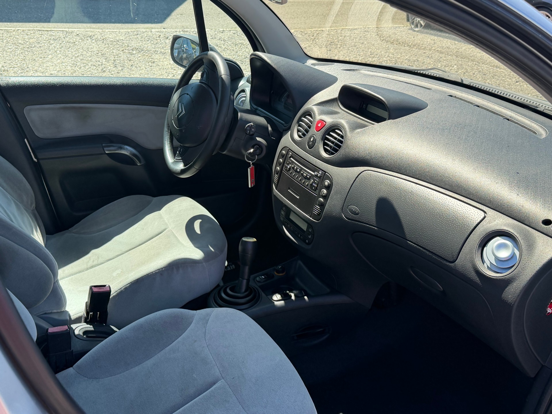 CITROEN C3 1.4 16V HDi-image-6