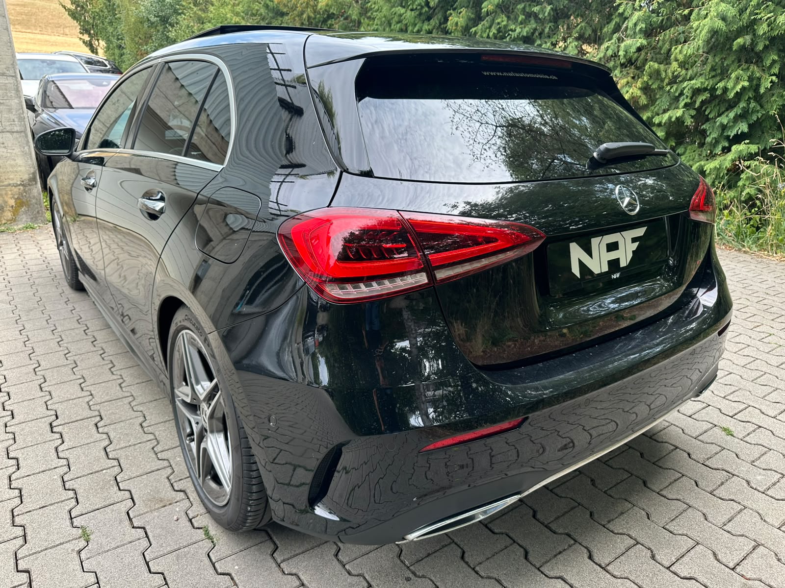 MERCEDES-BENZ A 250 4Matic AMG Line 4Matic 7G-DCT-image-2