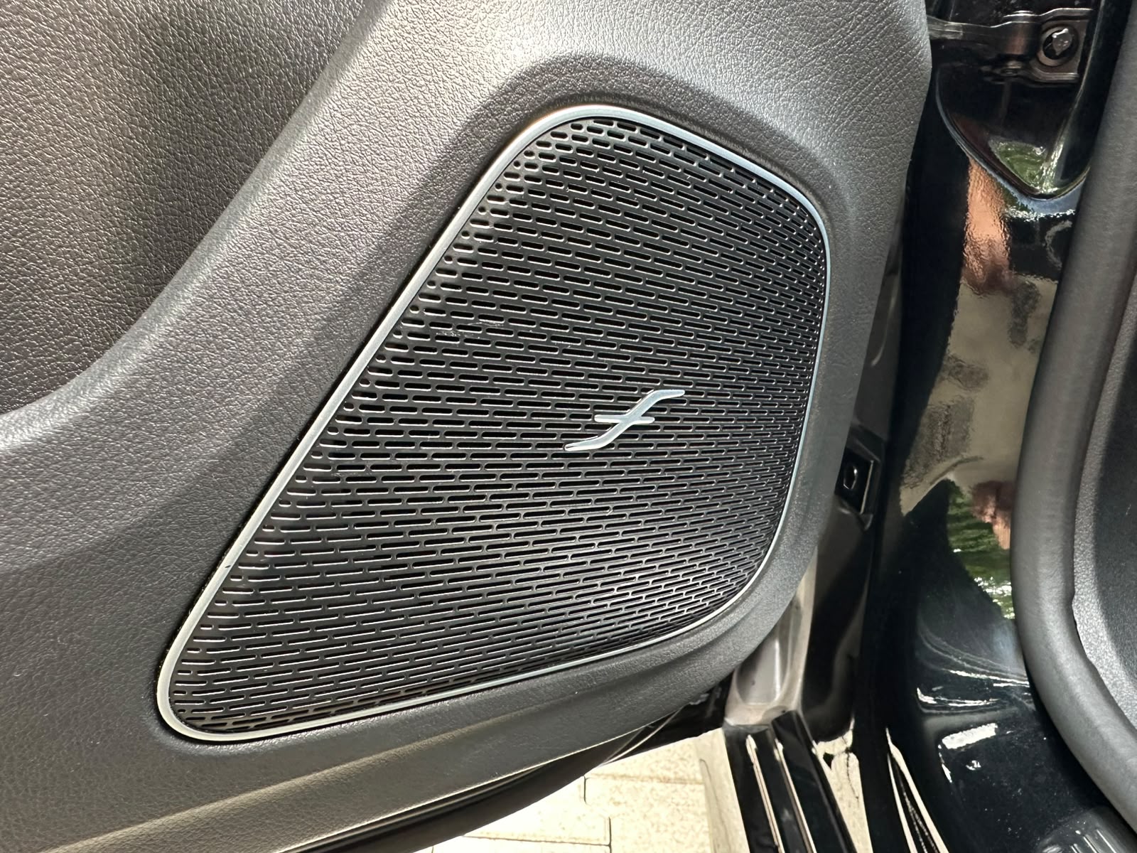 MERCEDES-BENZ A 250 4Matic AMG Line 4Matic 7G-DCT-image-11