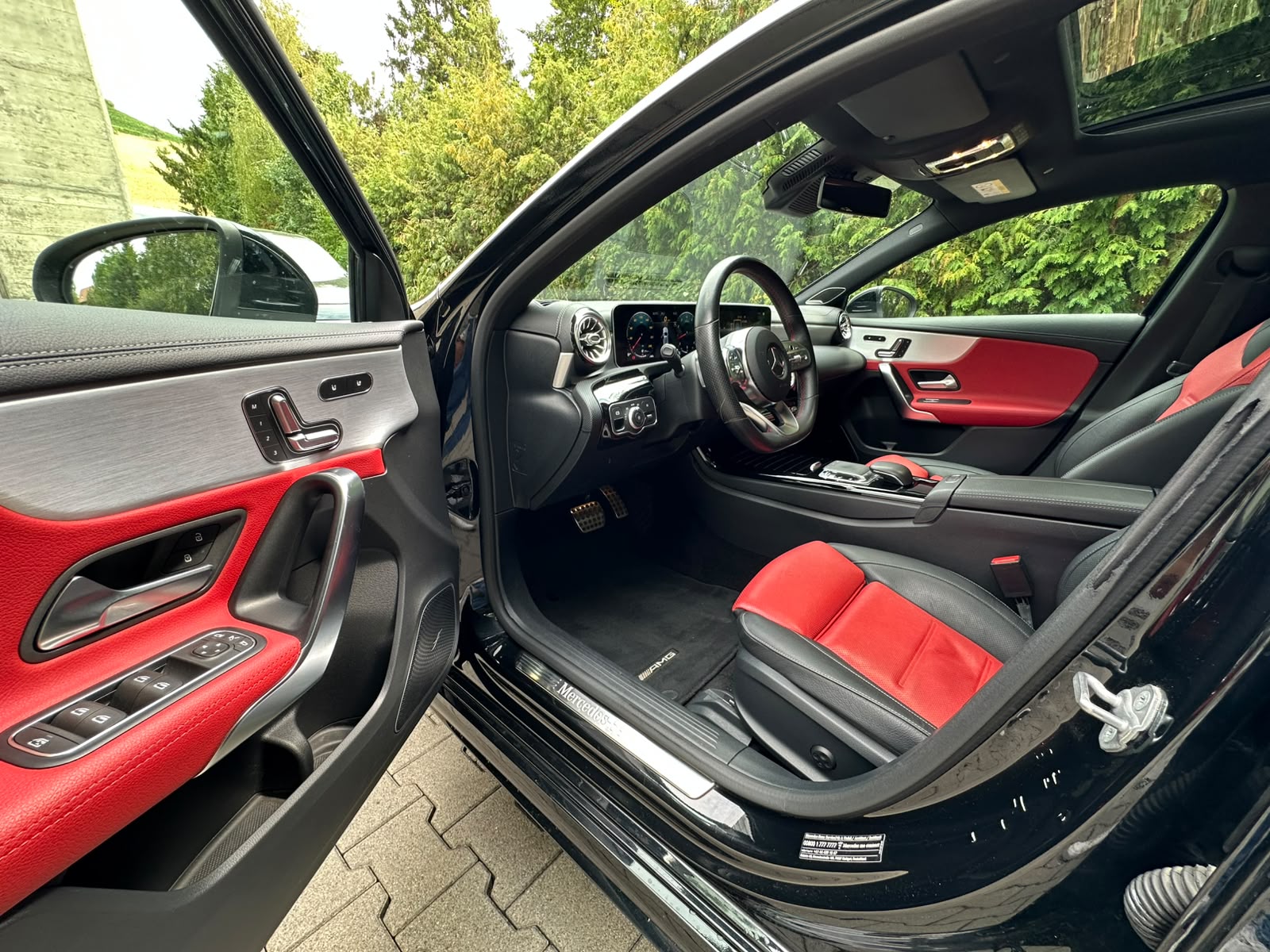 MERCEDES-BENZ A 250 4Matic AMG Line 4Matic 7G-DCT-image-9