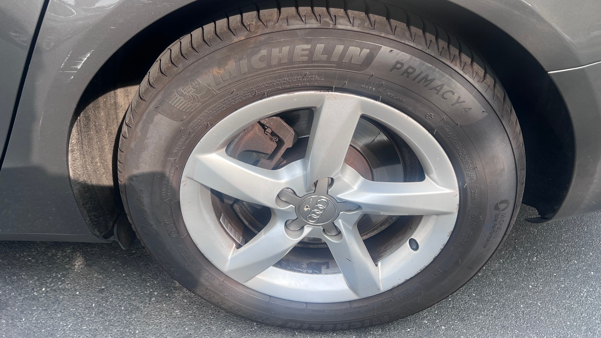 AUDI A4-image-16