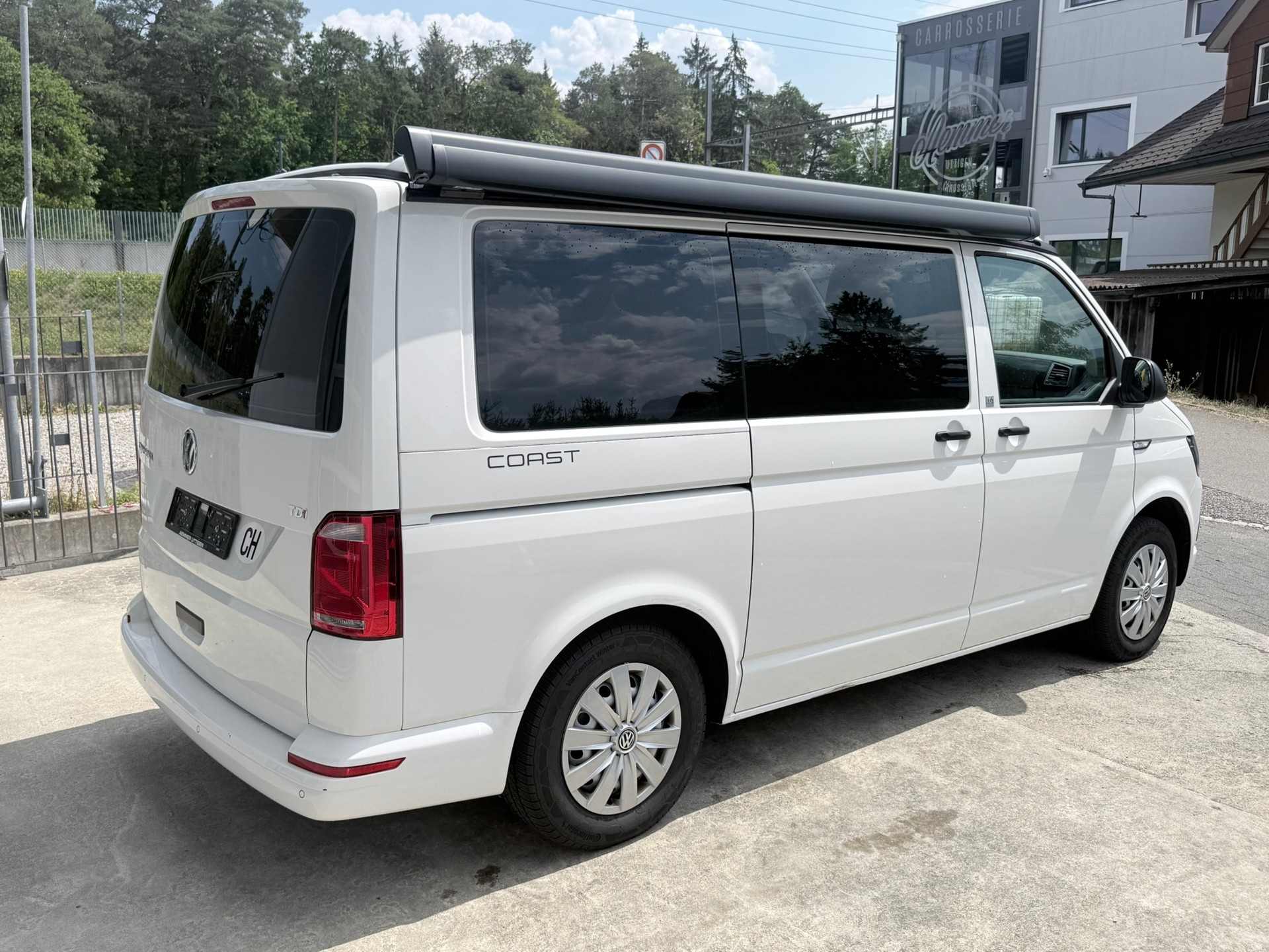 VW T6 California 2.0 TDI Coast Liberty-image-4