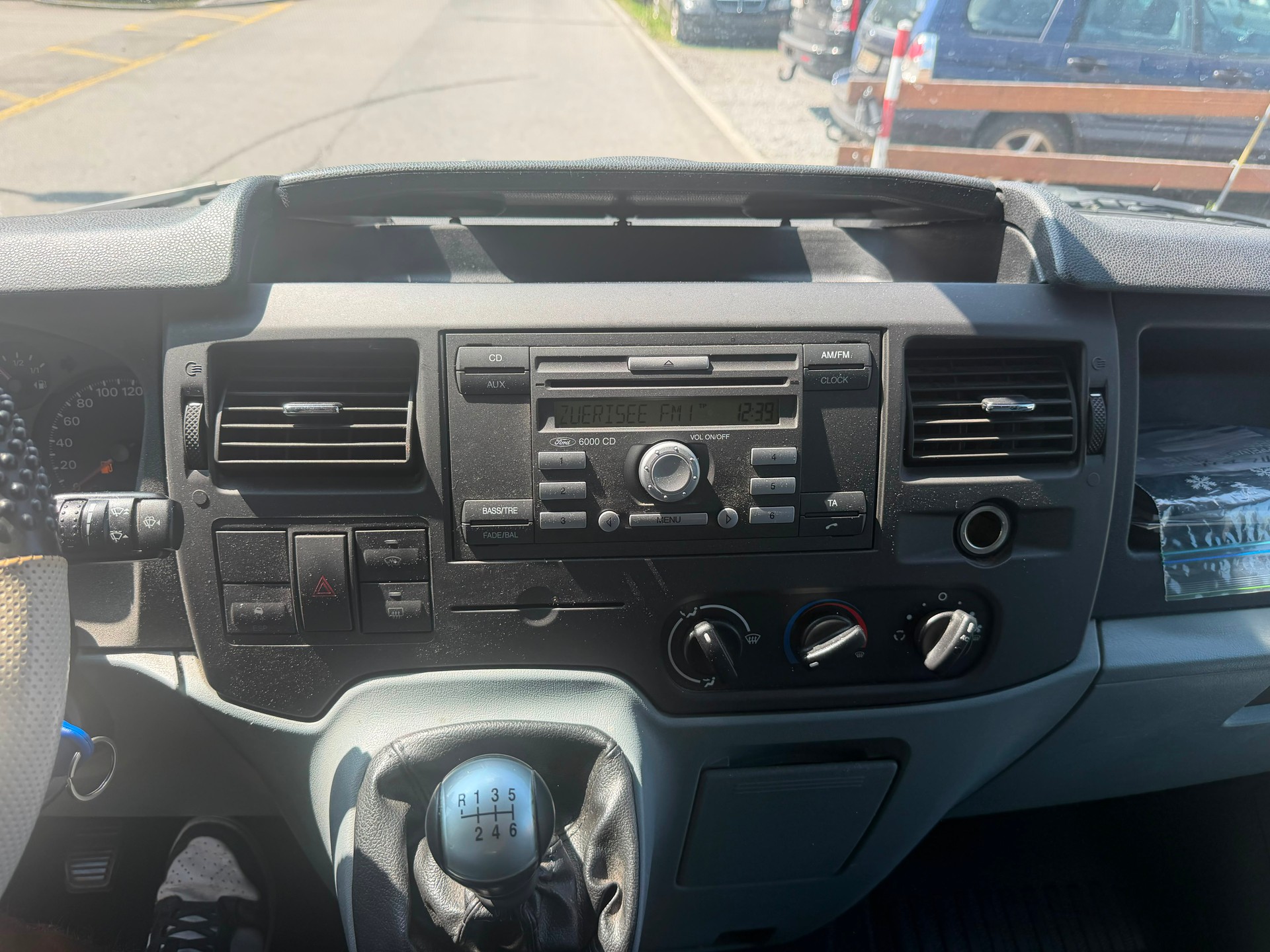 FORD Transit Van 280S Level 3-image-7
