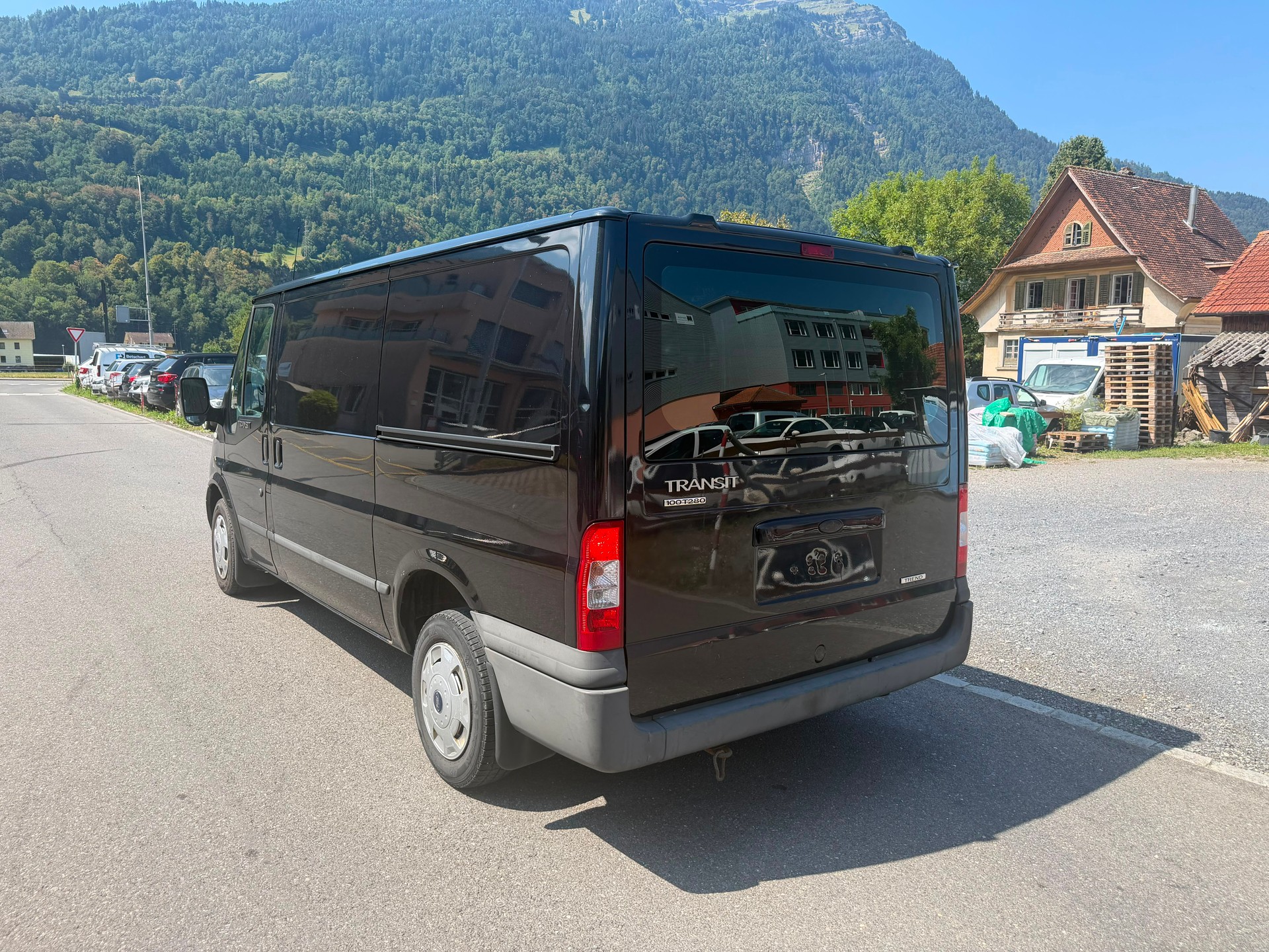 FORD Transit Van 280S Level 3-image-2