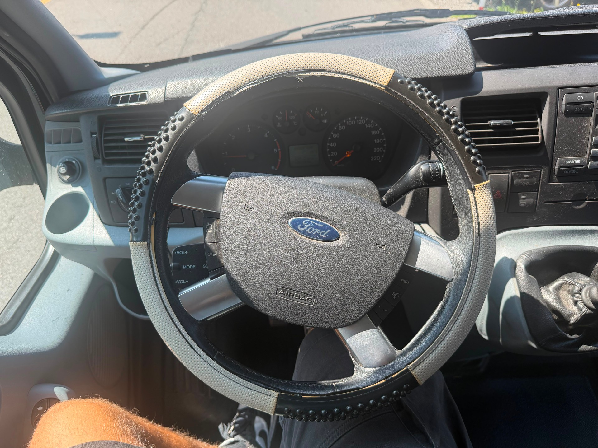 FORD Transit Van 280S Level 3-image-8
