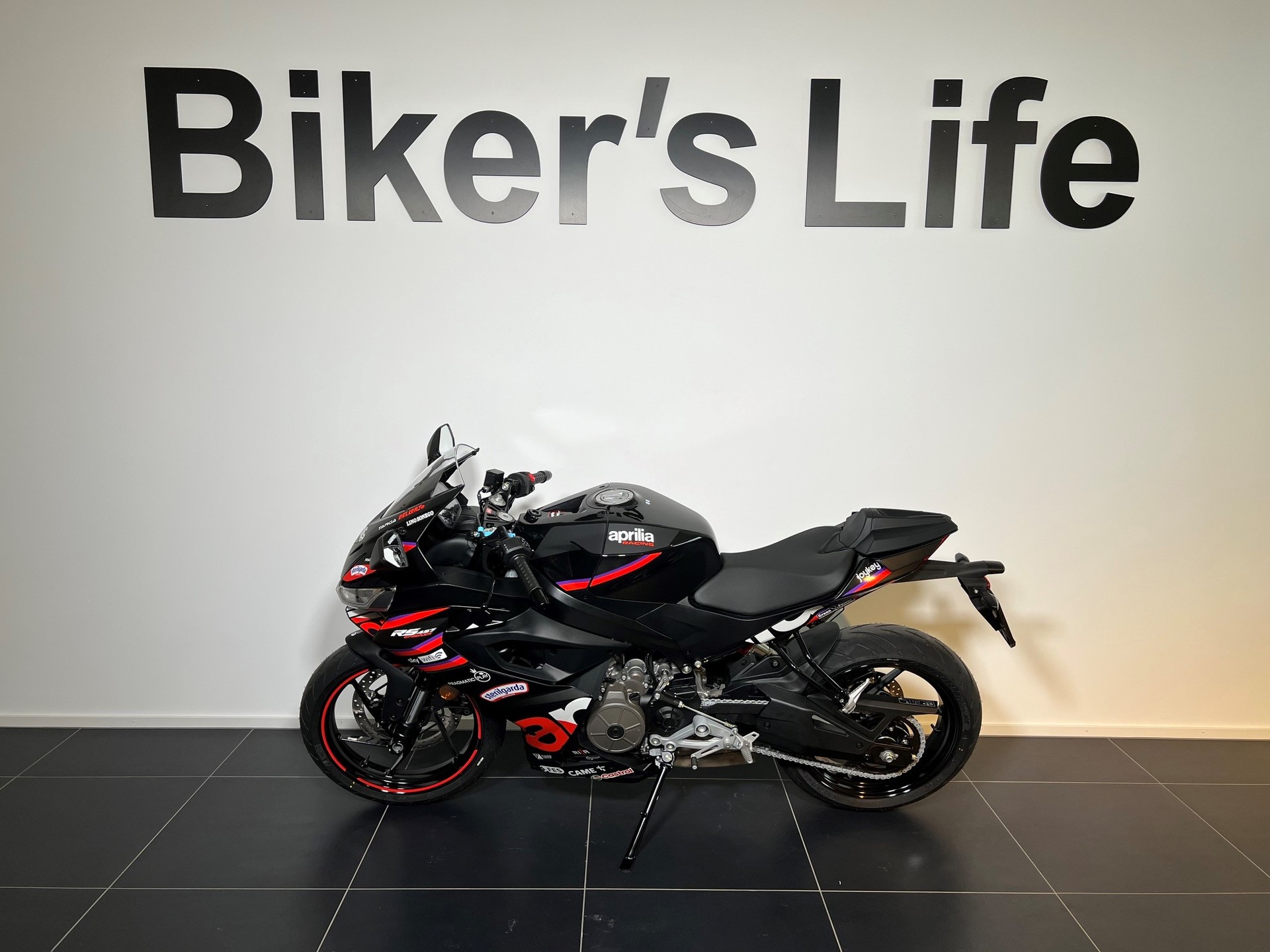 APRILIA RS 457 (35kW)-showroom-element-1