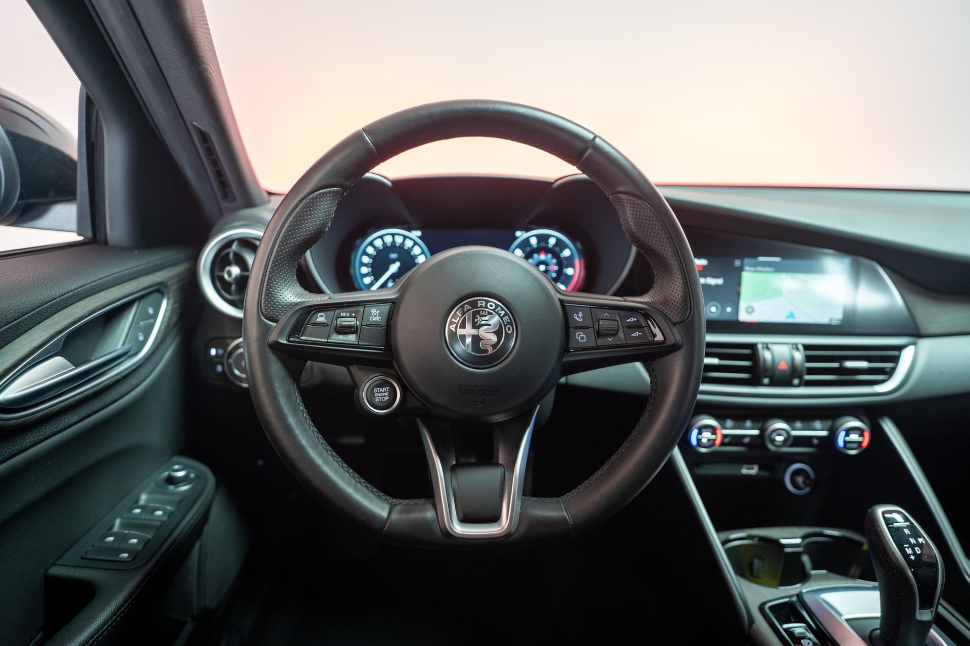 ALFA ROMEO Giulia 2.0 Q4 TI Edition / Rückfahrkamera / Memory Sitze / Navi-image-18