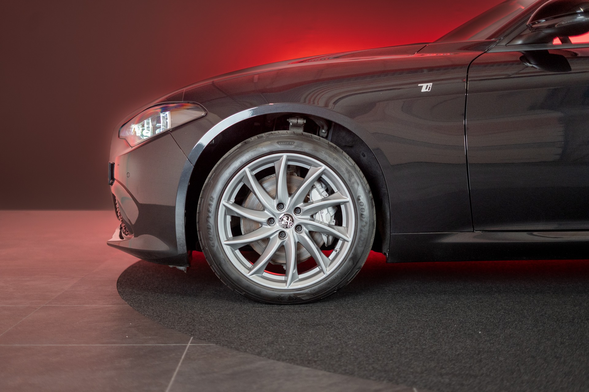 ALFA ROMEO Giulia 2.0 Q4 TI Edition / Rückfahrkamera / Memory Sitze / Navi-image-28