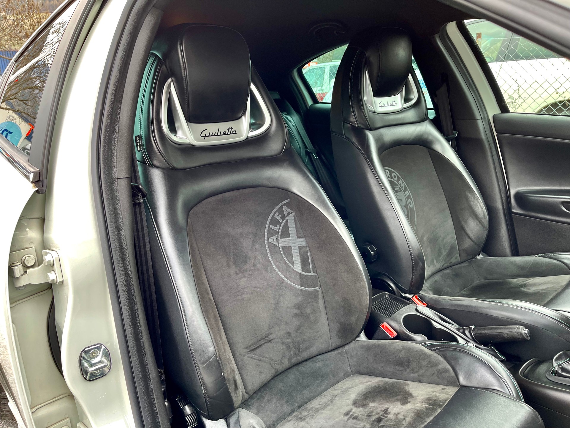 ALFA ROMEO Giulietta 1750 TBi Quadrifoglio Verde TCT-image-15